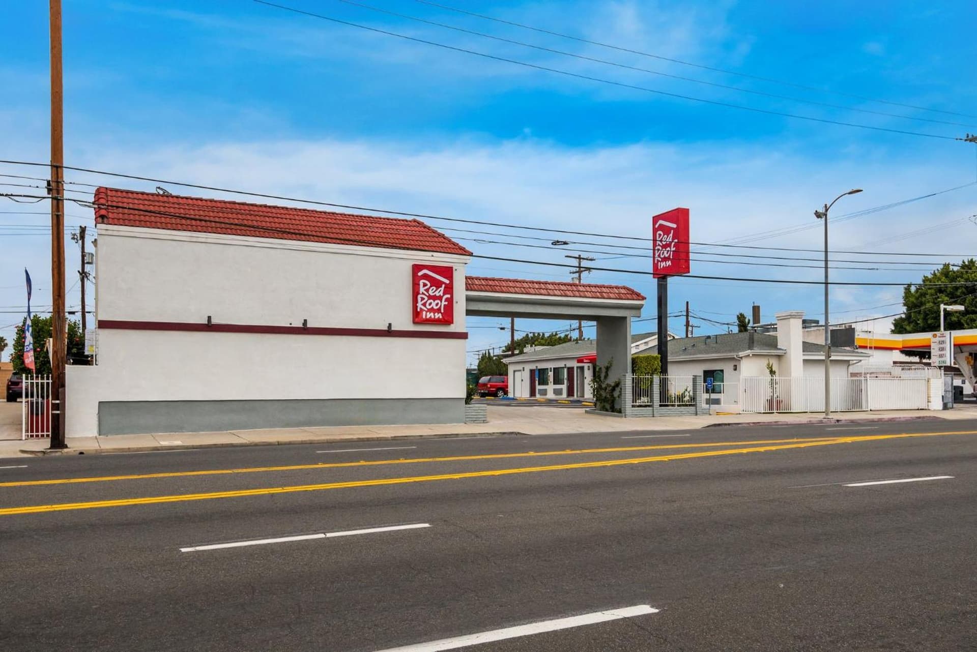 Red Roof Inn Los Angeles - Wilmington, CA interior in Wilmington — gallery photo 2