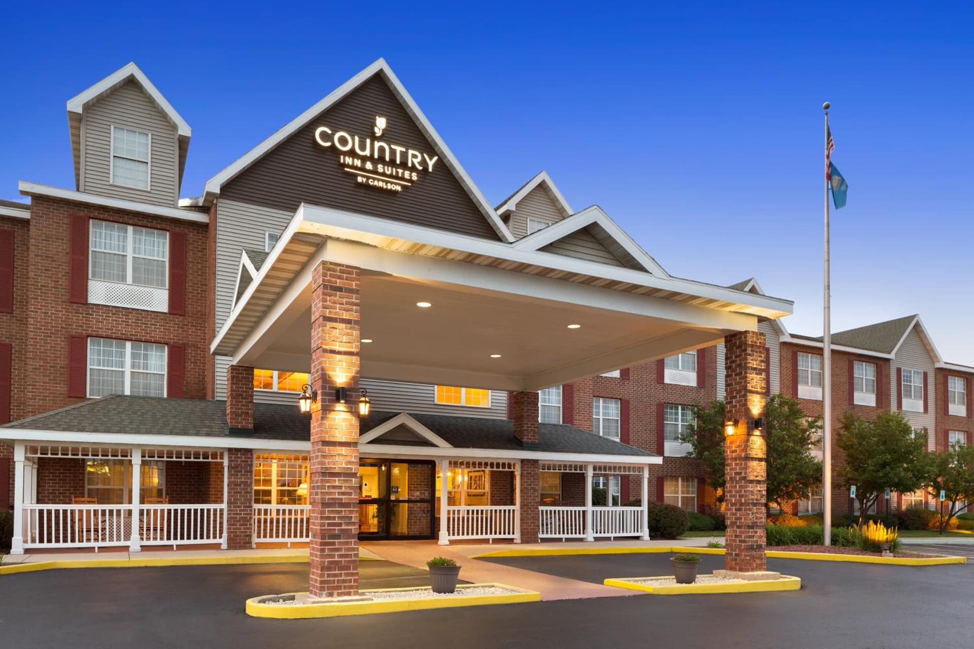 Country Inn & Suites by Radisson Kenosha - Pleasant Prairie gallery photo in Kenosha, WI — image 47