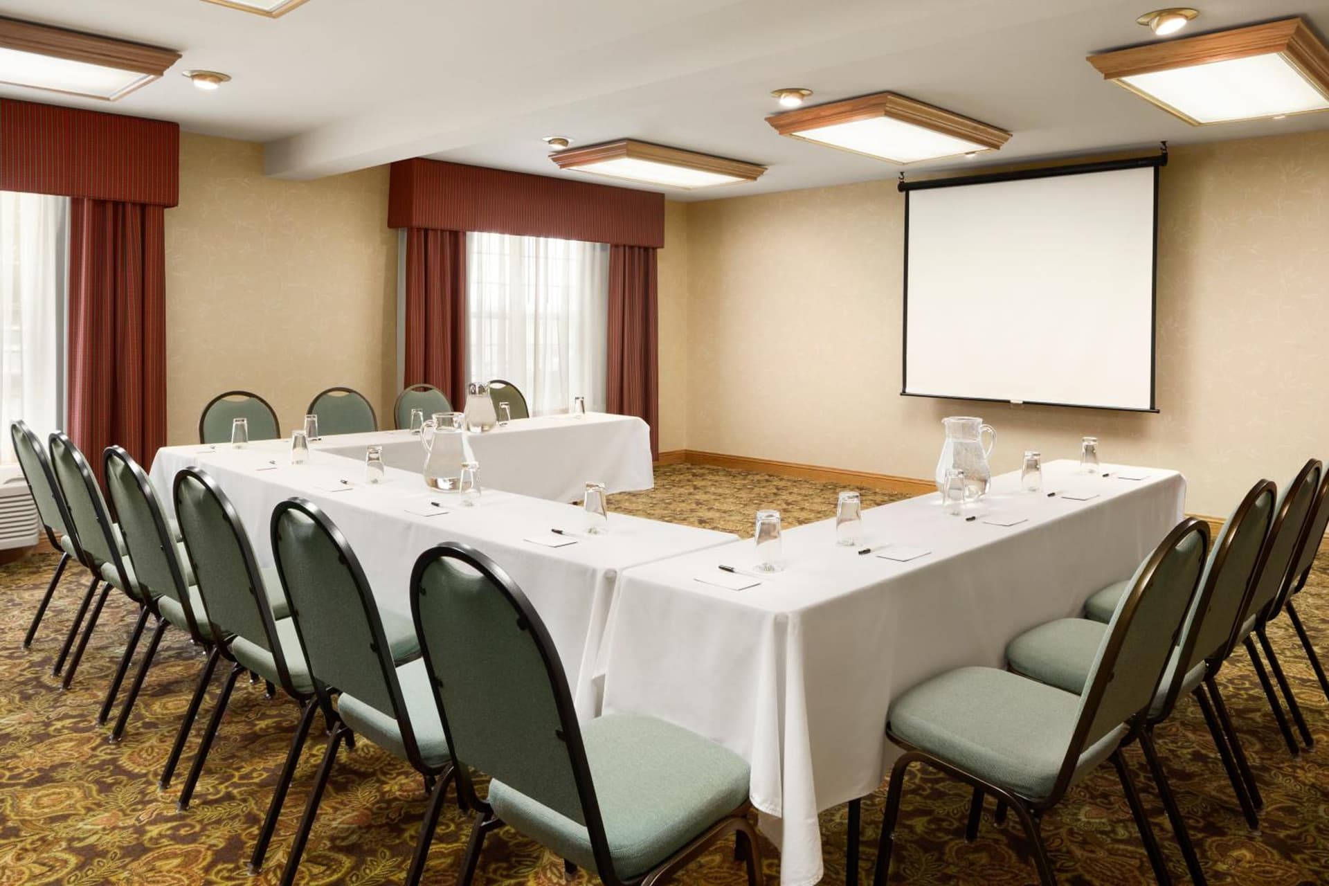 Country Inn & Suites by Radisson Kenosha - Pleasant Prairie gallery photo in Kenosha, WI — image 25