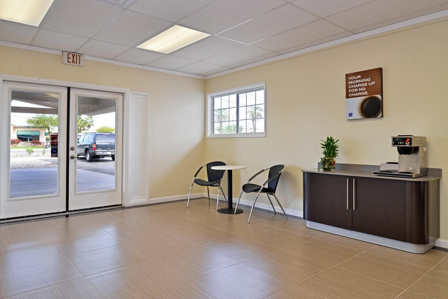 Days Inn by Wyndham Brawley property views in Brawley, CA — gallery photo 3