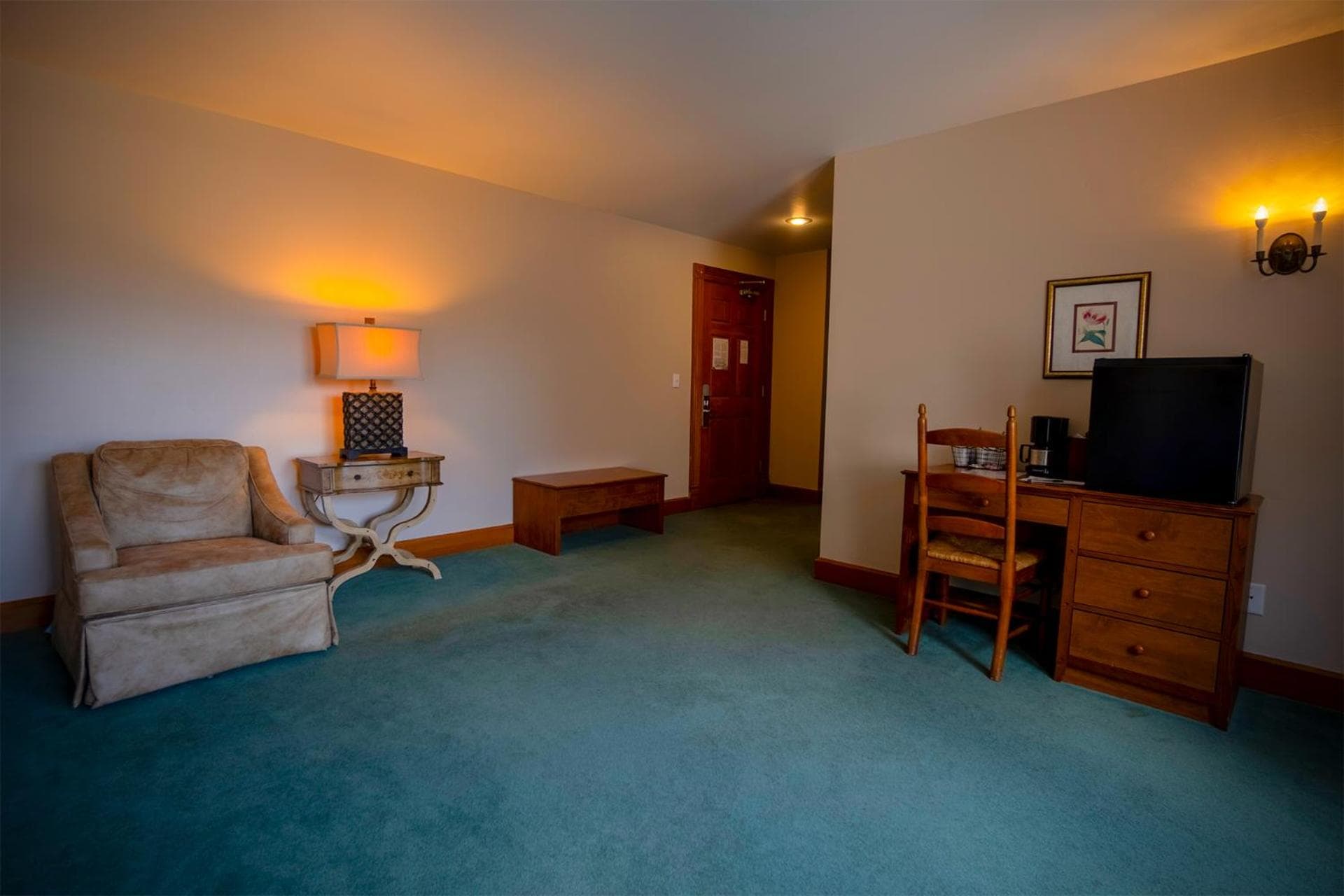 Nuks Executive Suites gallery photo in De Pere, WI — image 8