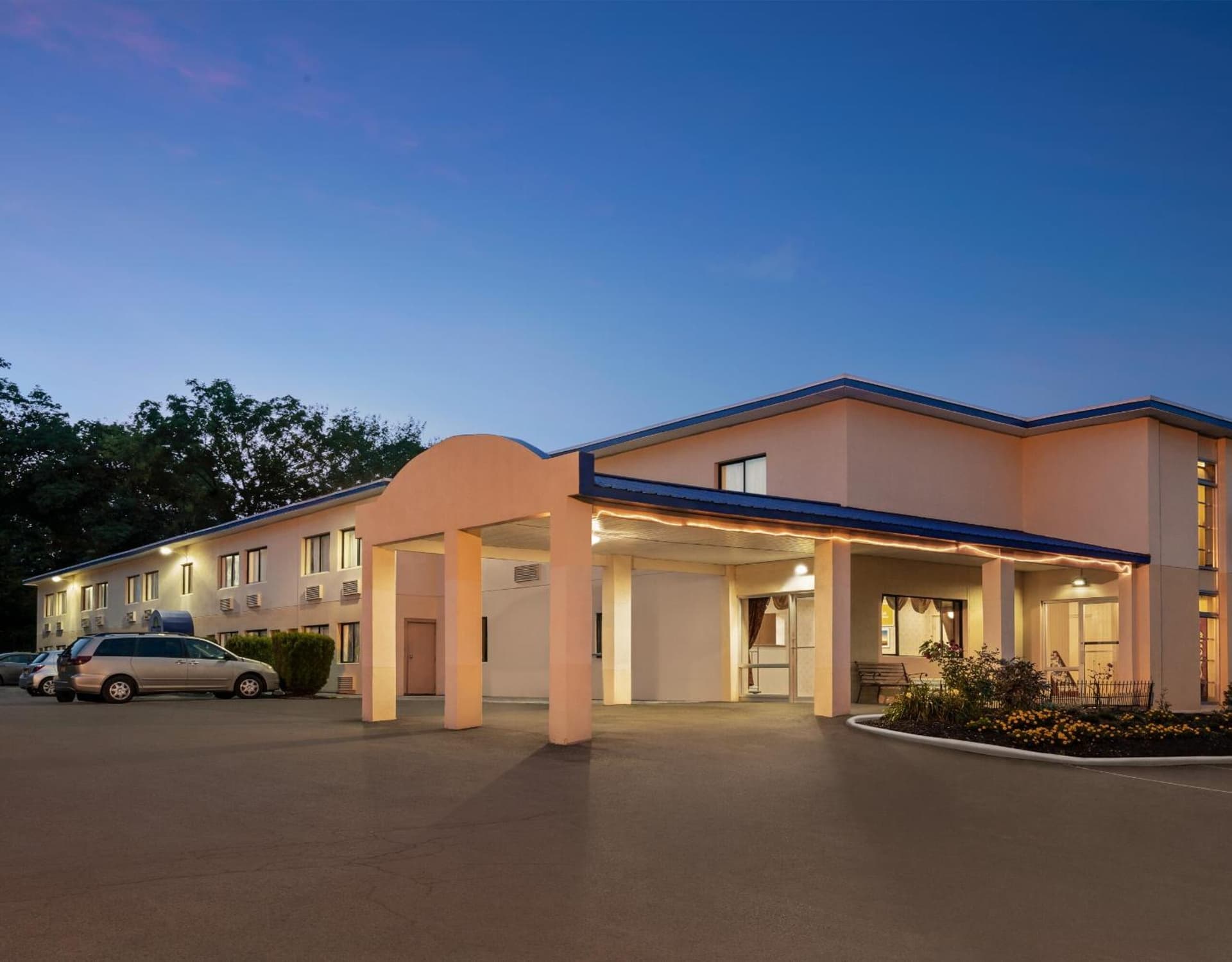 The Cayuga Inn at the Finger Lakes featured exterior or lobby in Auburn, NY — similar hotel