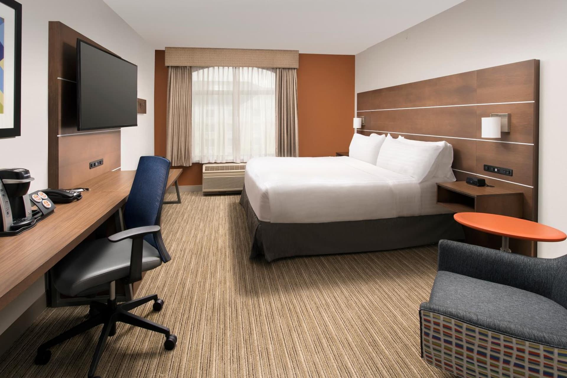 Holiday Inn Express & Suites Baltimore - BWI Airport North by IHG gallery photo in Linthicum Heights, MD — image 4