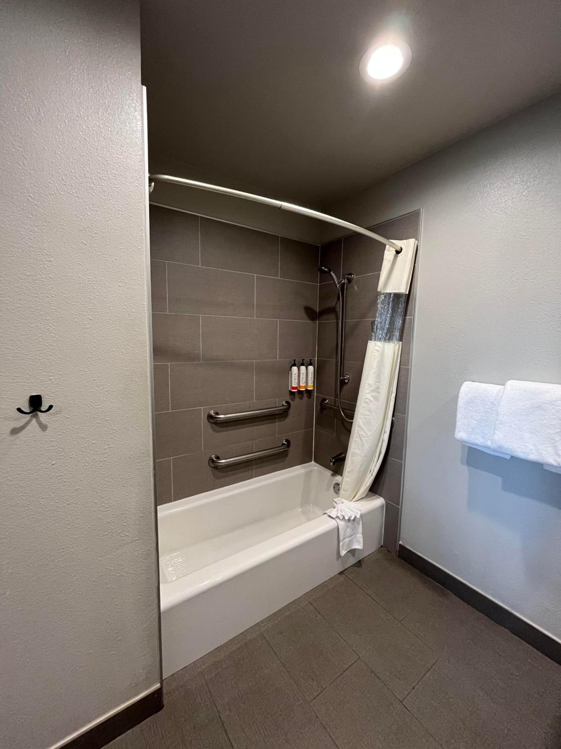Alamo Inn and Suites - Convention Center gallery photo in Anaheim, CA — image 44