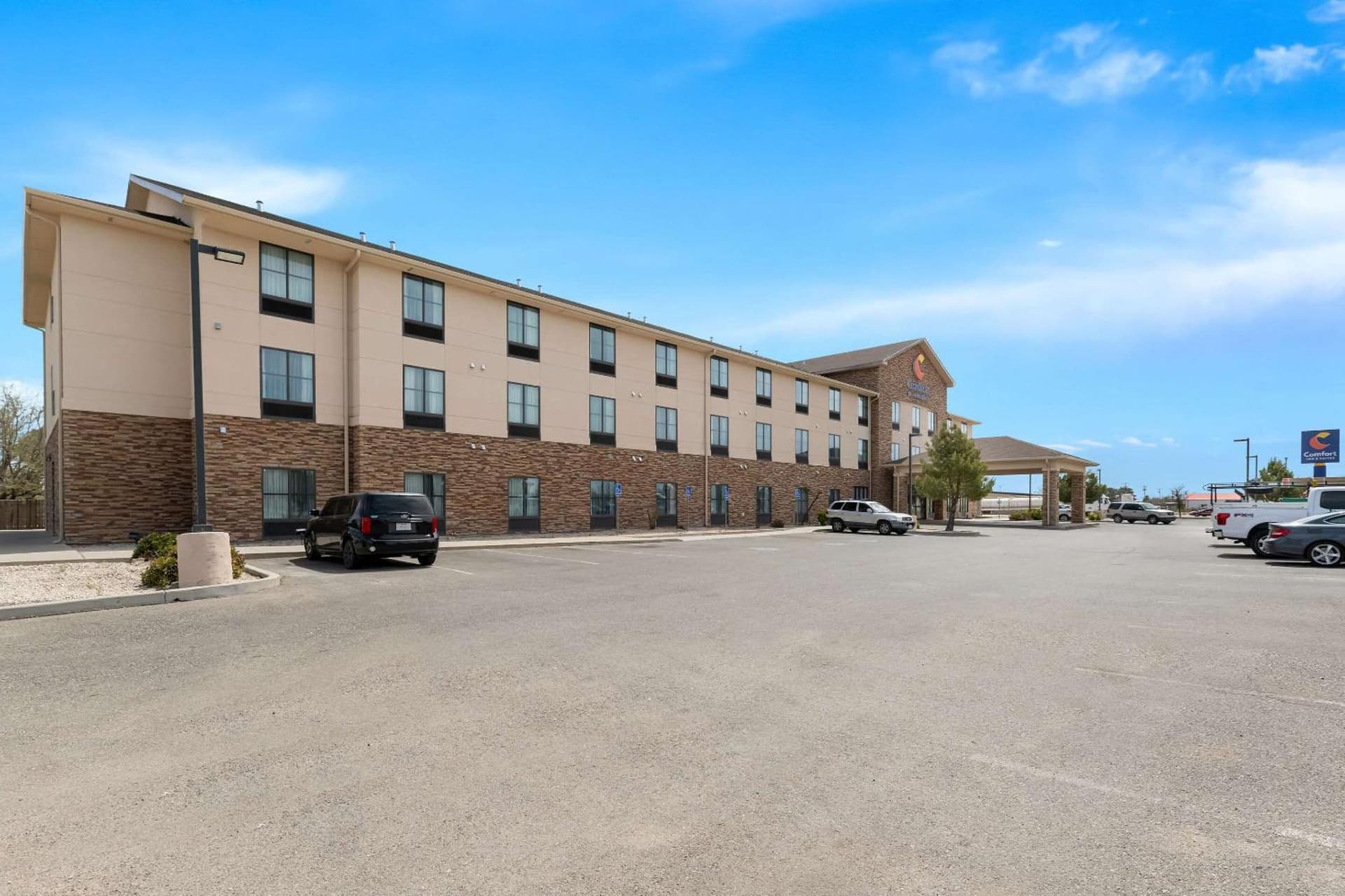 Comfort Inn & Suites Lovington interior in Lovington, NM — gallery photo 2
