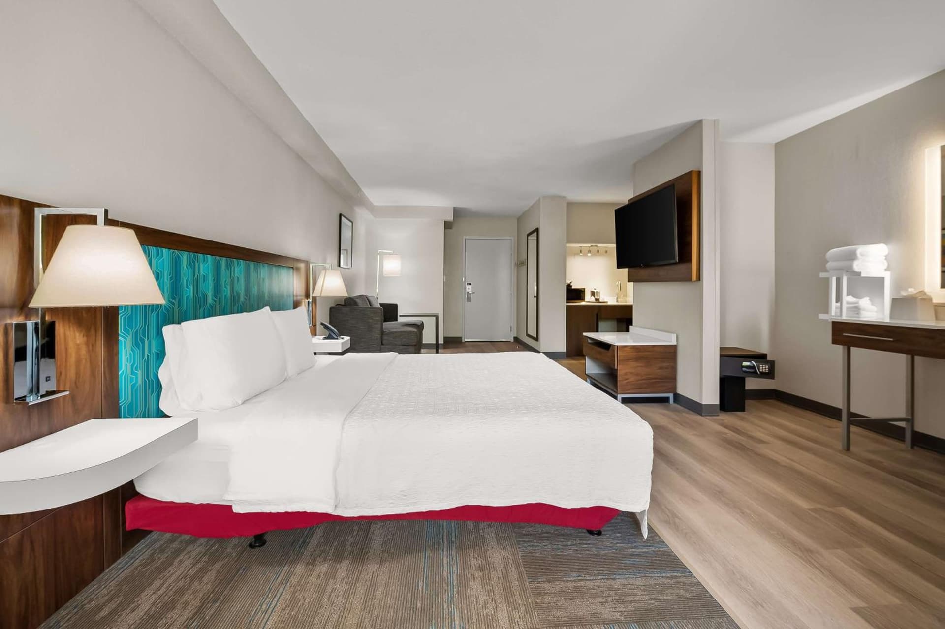 Hampton Inn & Suites Dallas Downtown property photo 12 of 33 in Dallas, Texas