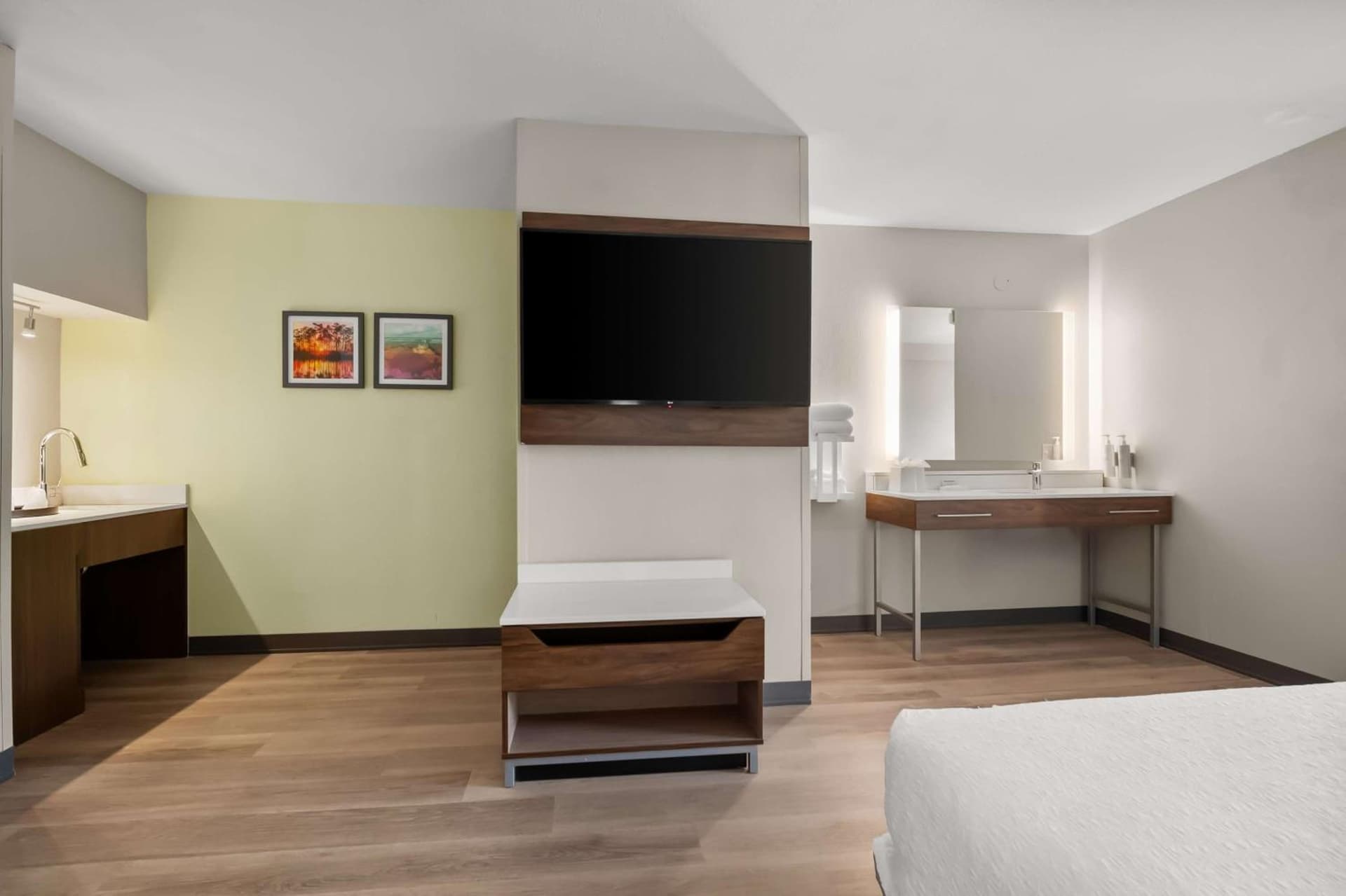 Hampton Inn & Suites Dallas Downtown property photo 28 of 33 in Dallas, Texas