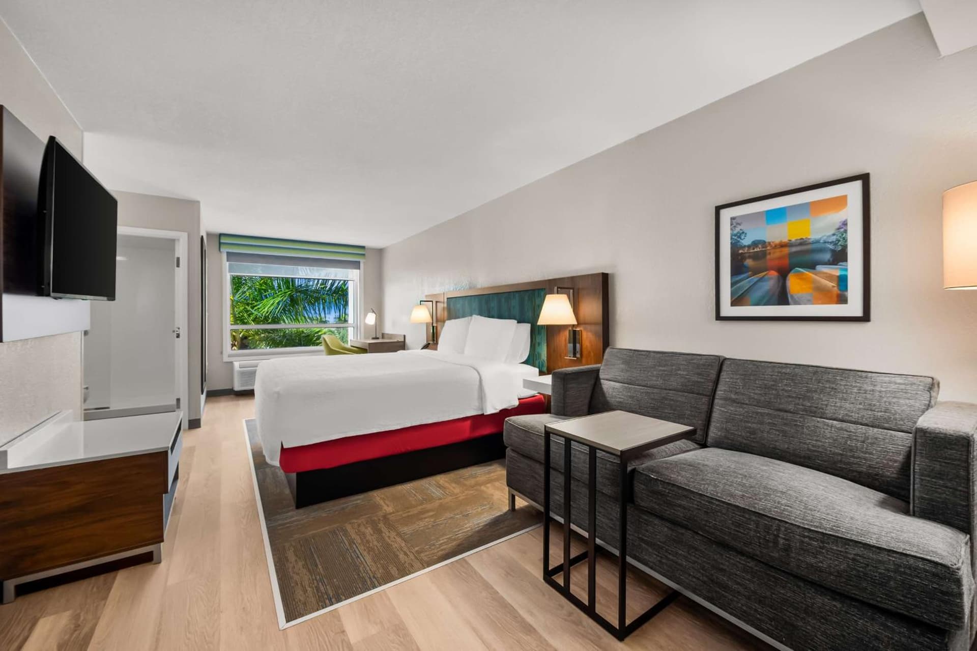 Hampton Inn & Suites Dallas Downtown fitness center in Dallas, Texas
