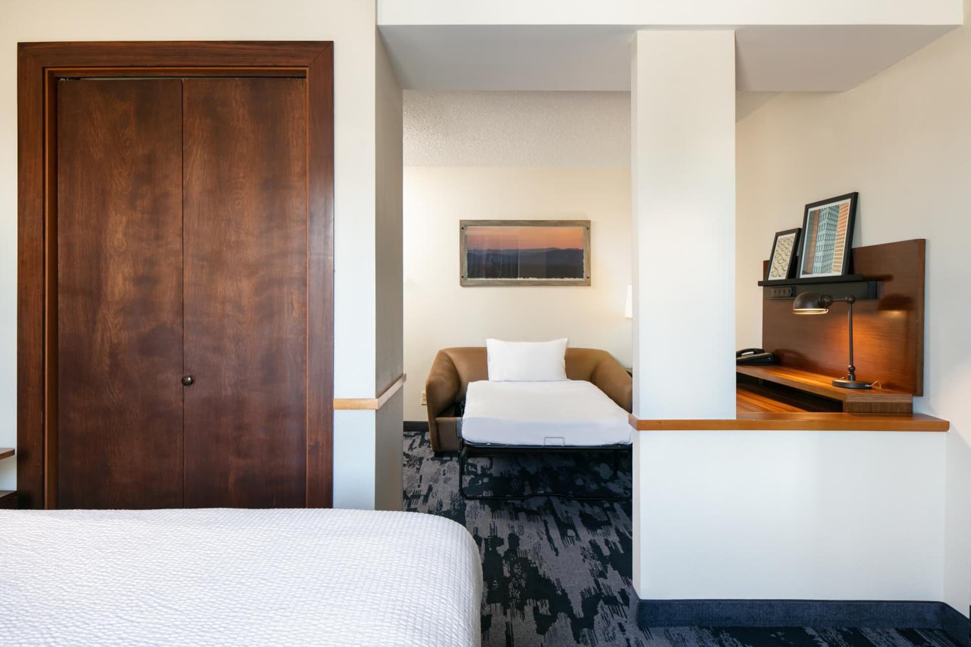 Fairfield Inn & Suites by Marriott Tulsa Central interior in Tulsa, OK — gallery photo 2