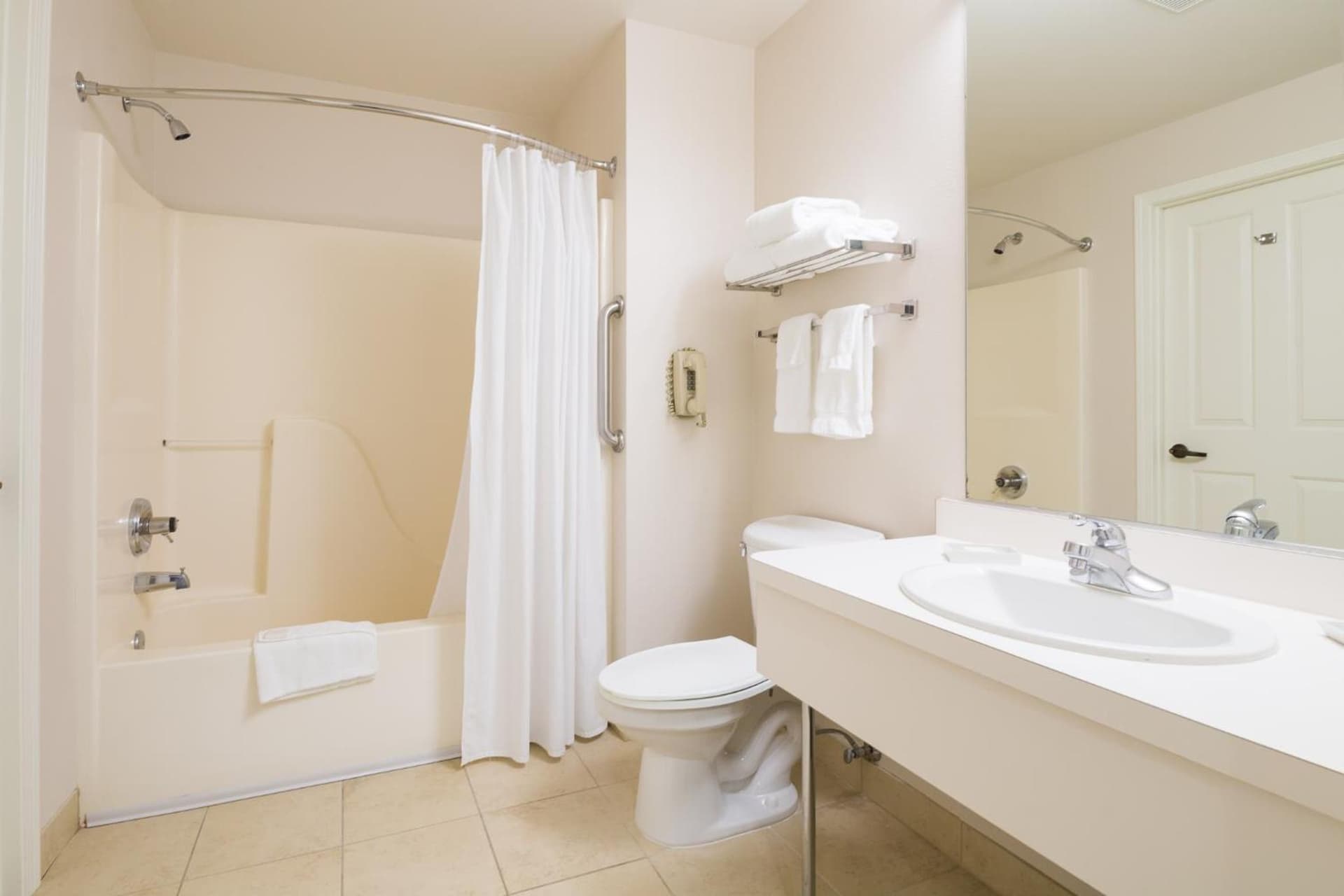 Ashland Hills Hotel & Suites gallery photo in Ashland, OR — image 8