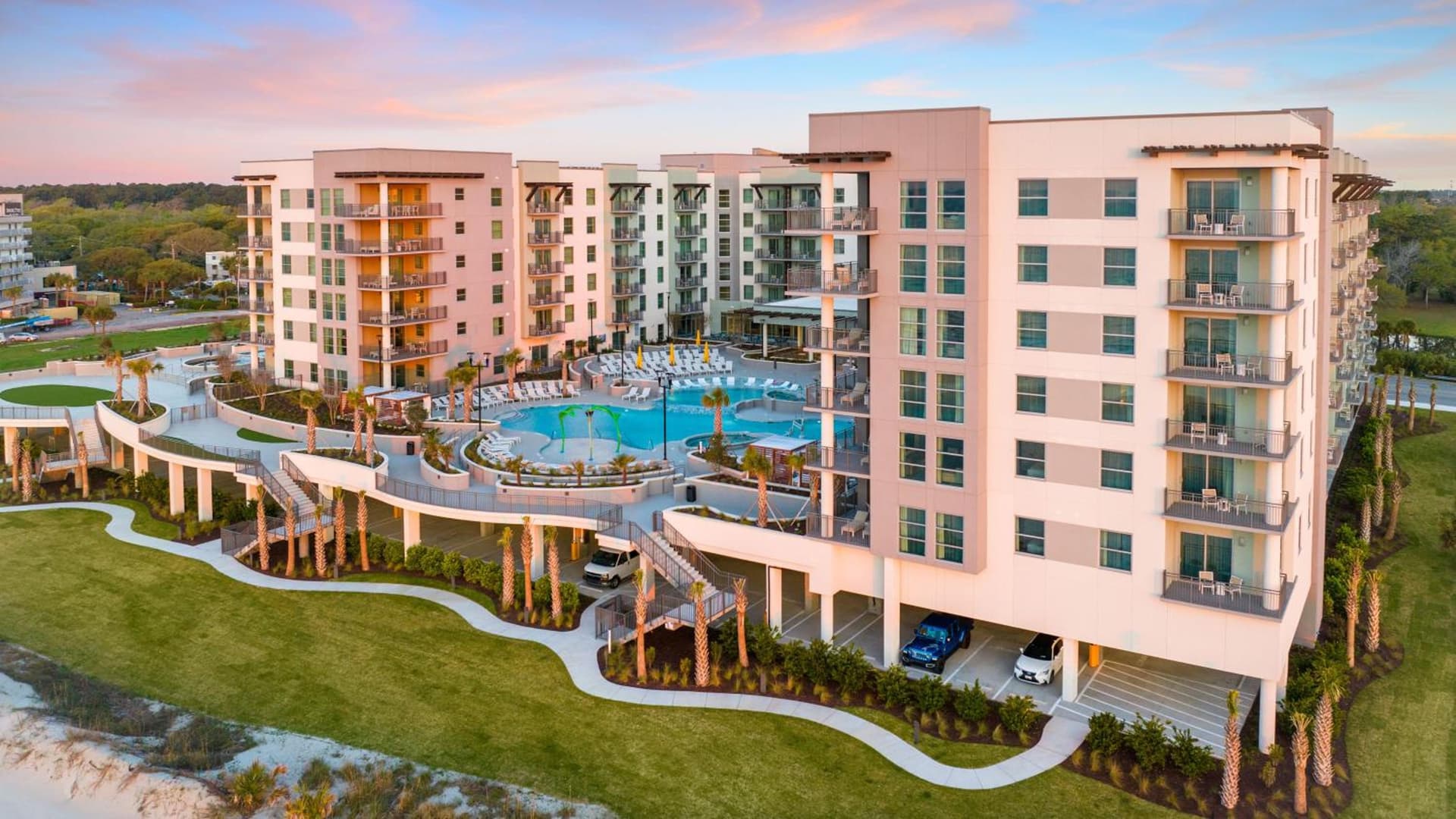 Holiday Inn Club Vacations Myrtle Beach Oceanfront gallery photo in Myrtle Beach, SC — image 24