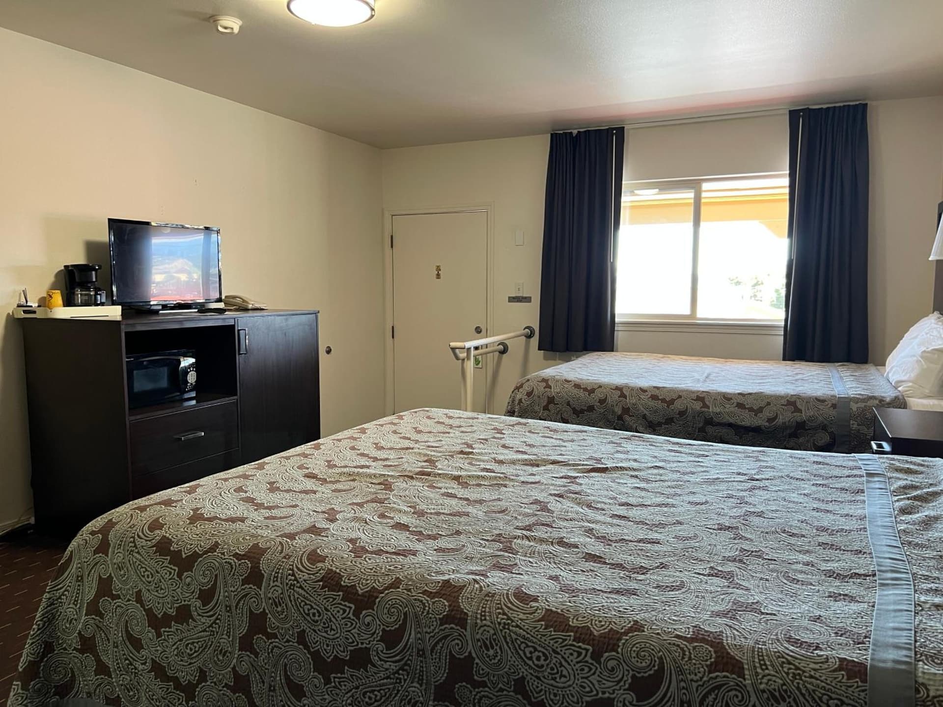 Port Townsend Inn gallery photo in Port Townsend, WA — image 95