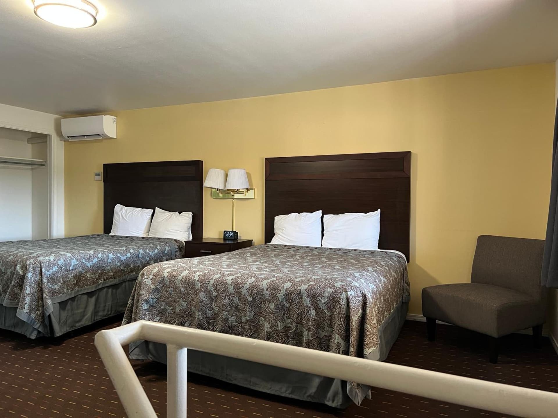 Port Townsend Inn interior in Port Townsend, WA — gallery photo 2