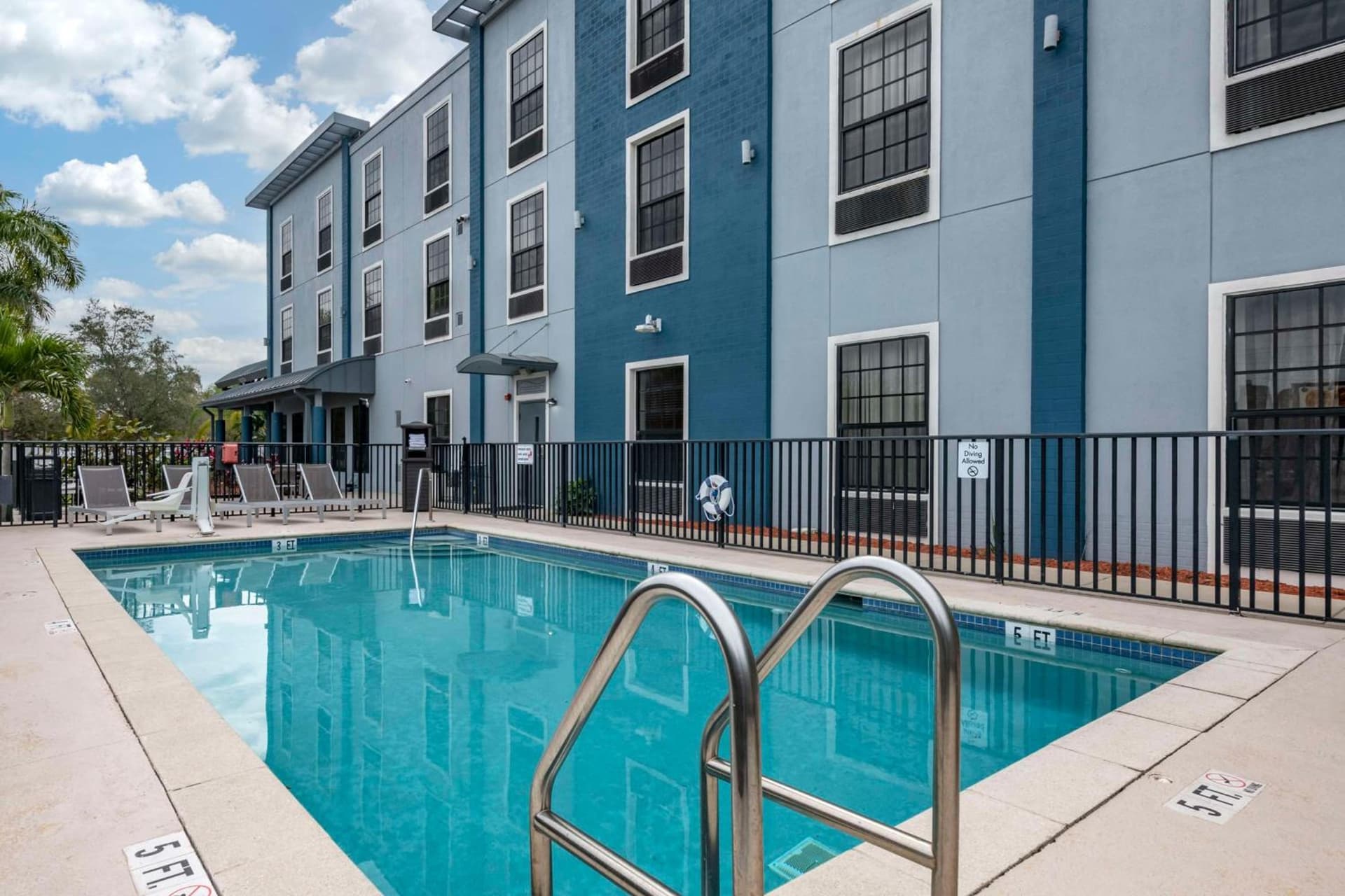 Best Western Plus Bradenton Gateway Hotel gallery photo in Bradenton, FL — image 11