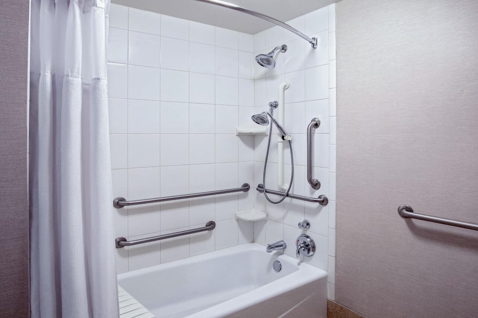 Residence Inn by Marriott Birmingham Downtown UAB gallery photo in Birmingham, AL — image 7