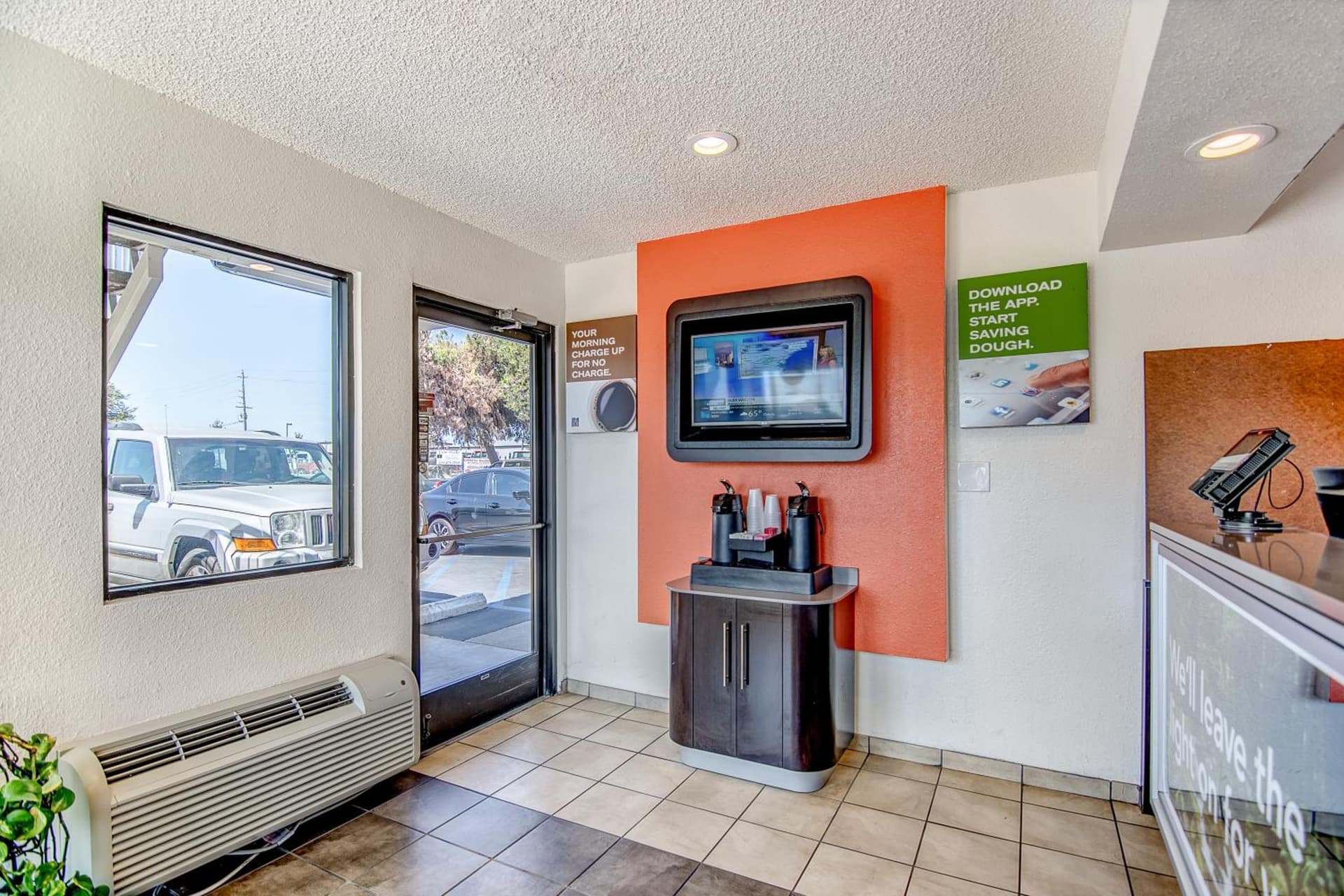 Motel 6-Stockton, CA - Charter Way West gallery photo in Stockton, CA — image 15