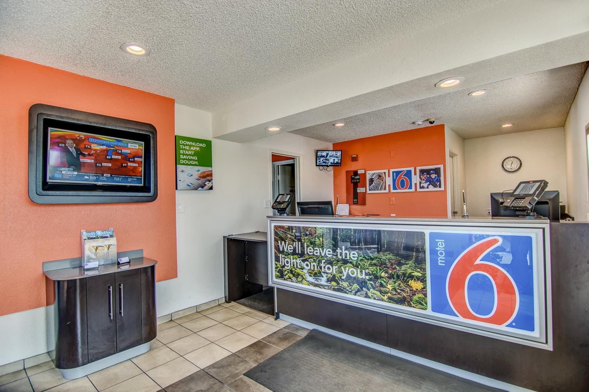 Motel 6-Stockton, CA - Charter Way West gallery photo in Stockton, CA — image 24
