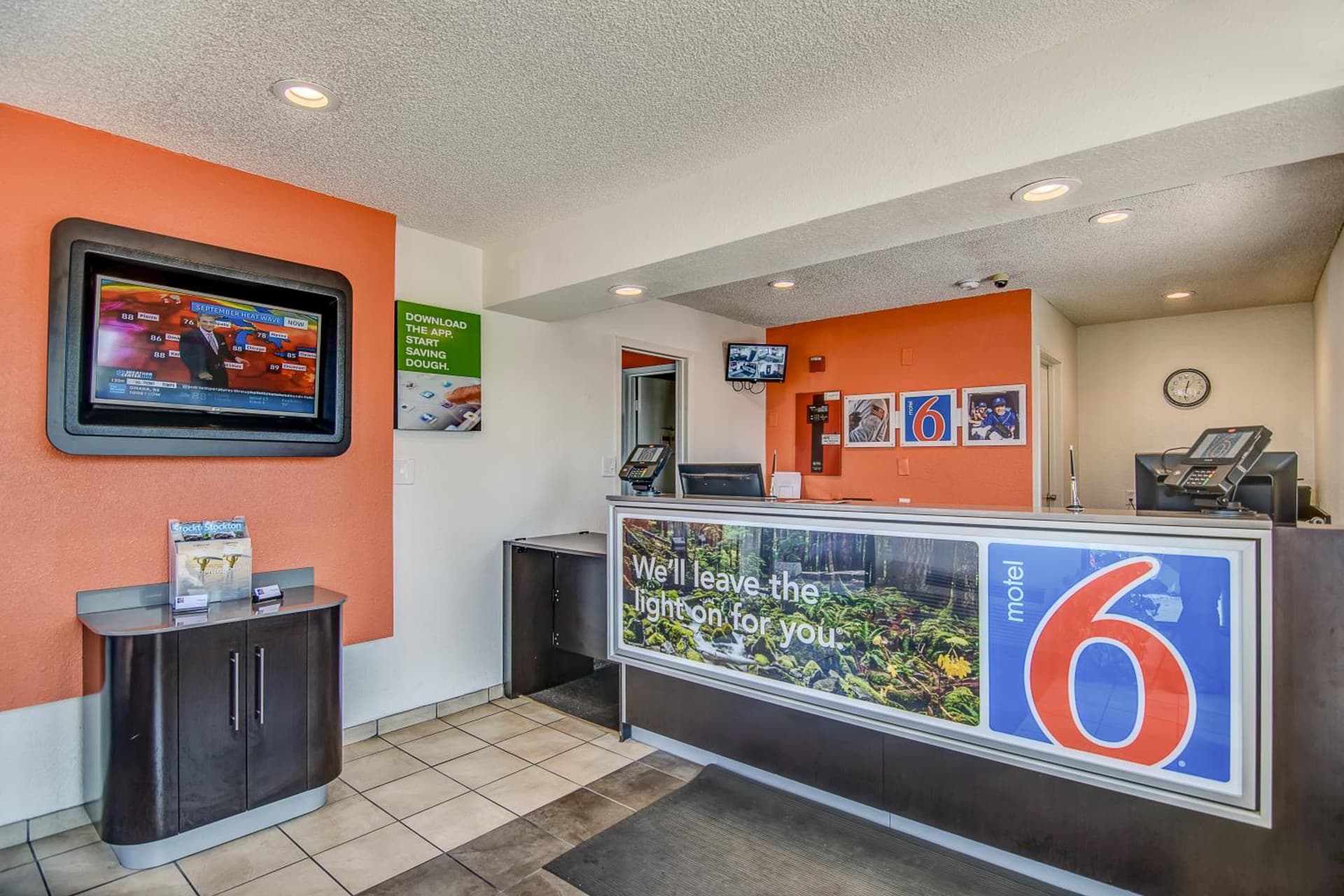 Motel 6-Stockton, CA - Charter Way West gallery photo in Stockton, CA — image 70