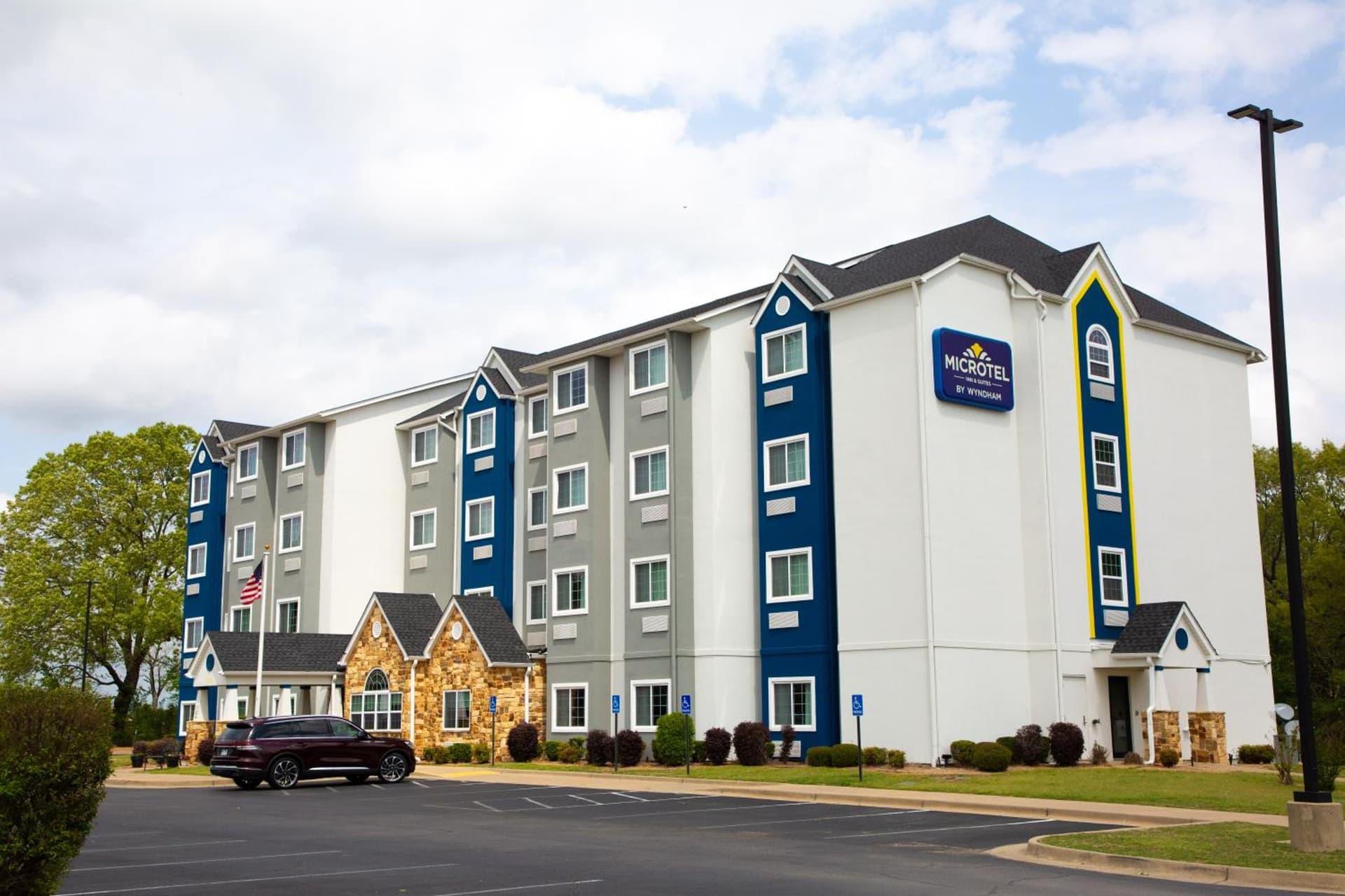 Microtel Inn & Suites by Wyndham Searcy featured exterior or lobby in Searcy, AR — similar hotel