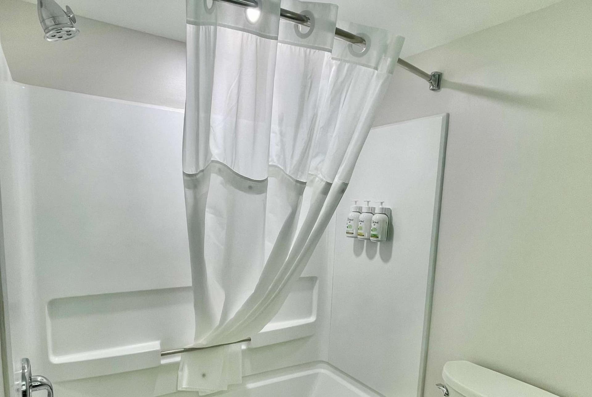 Wingate by Wyndham Matthews - Charlotte interior in Matthews, NC — gallery photo 2