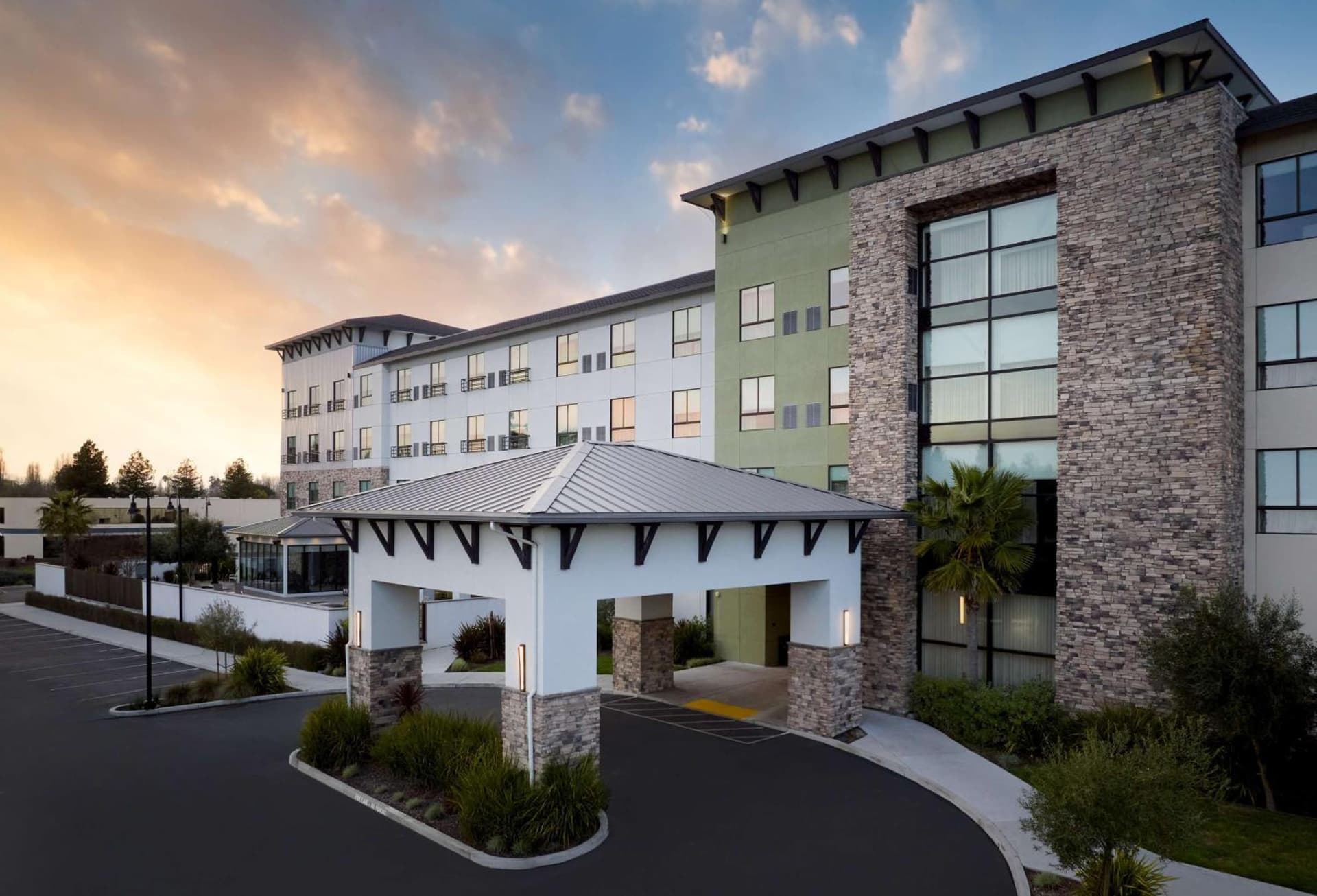 Hotel Centro Sonoma Wine Country, Tapestry Collection Hilton property views in Rohnert Park, CA — gallery photo 3