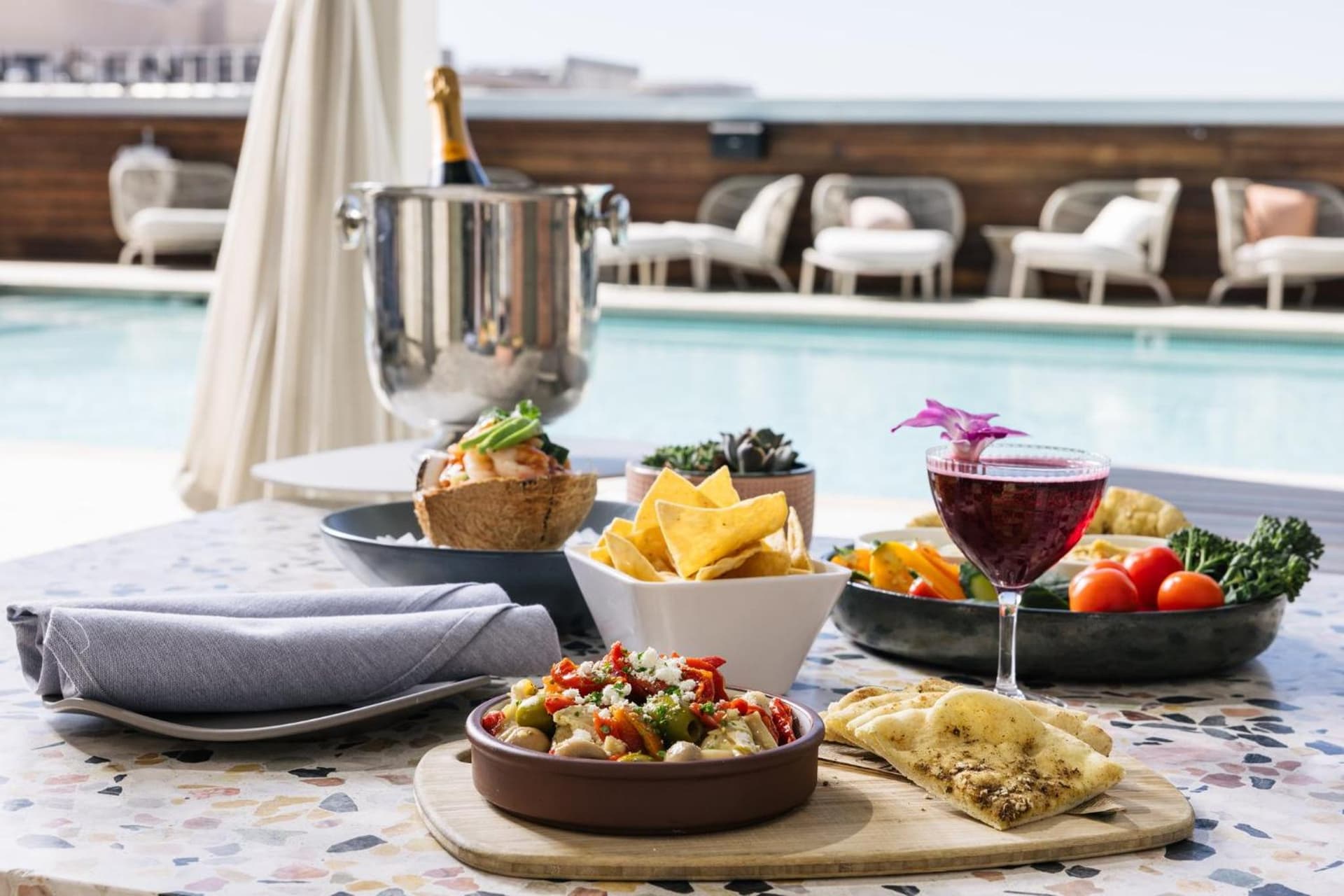 Kimpton Hotel Palomar Phoenix Cityscape by IHG gallery photo in Phoenix, AZ — image 30