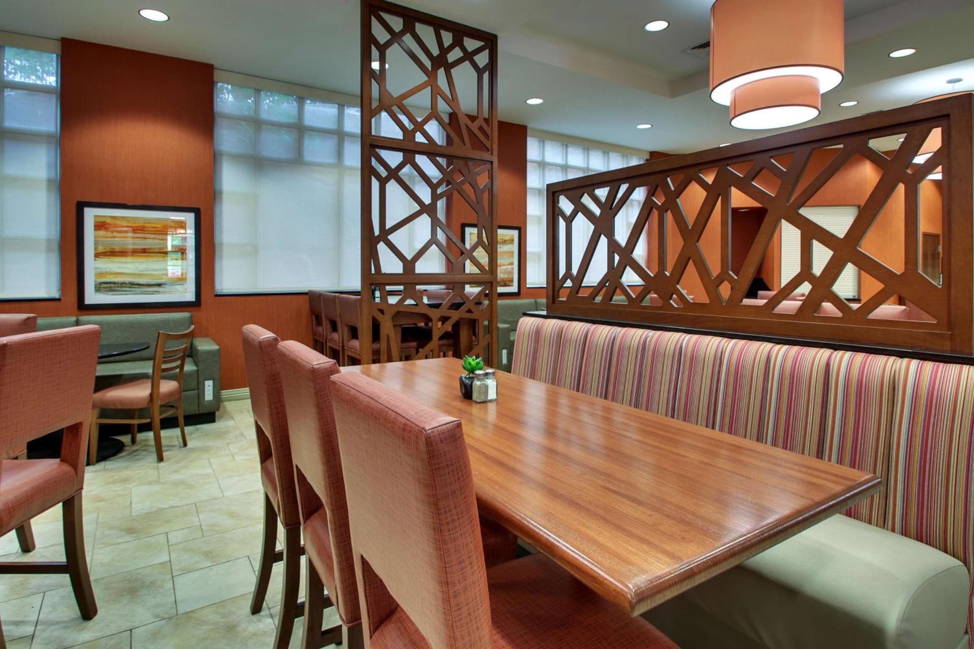 Drury Inn & Suites Charlotte Northlake gallery photo in Charlotte, NC — image 55