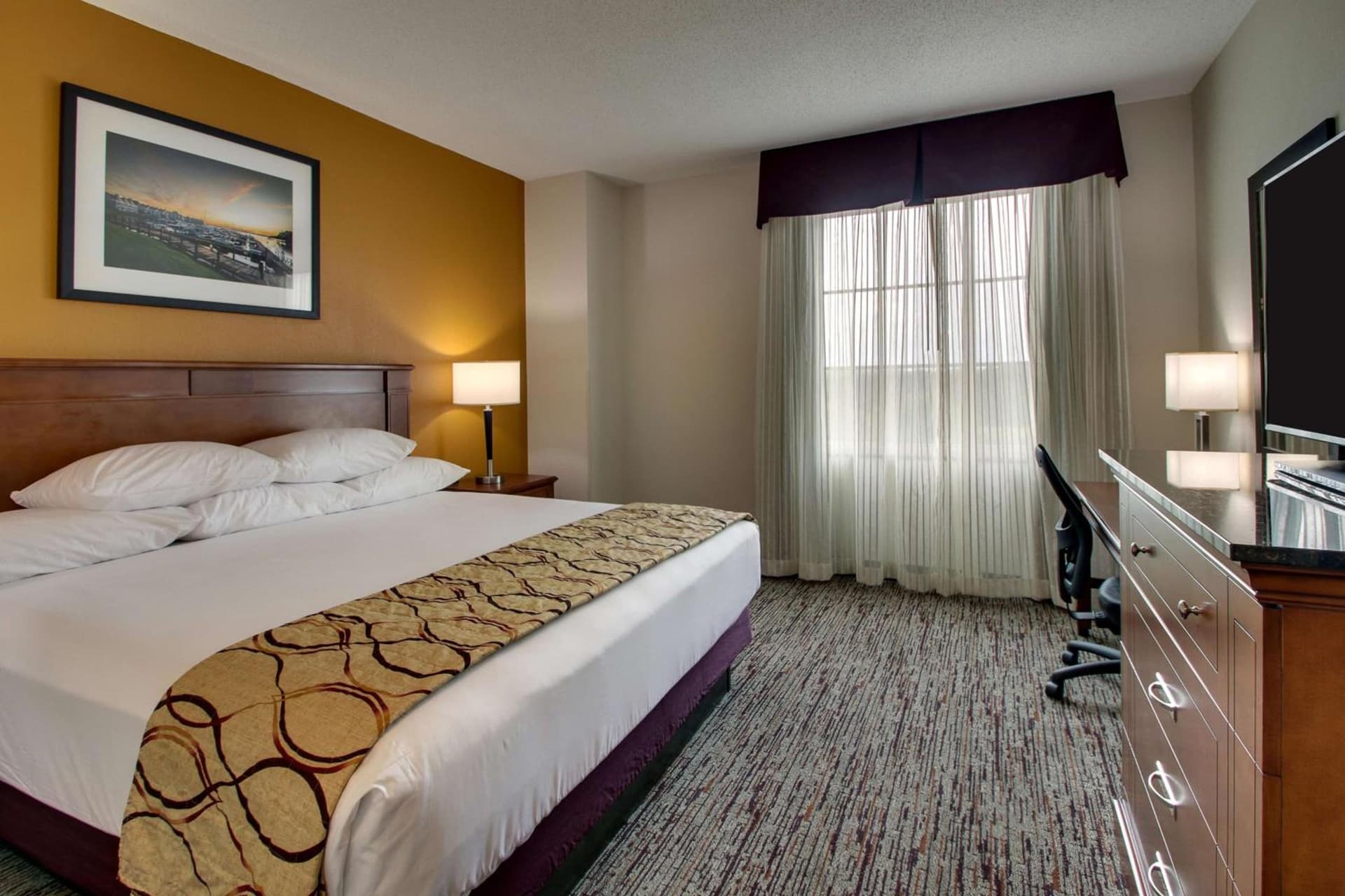 Drury Inn & Suites Charlotte Northlake gallery photo in Charlotte, NC — image 52