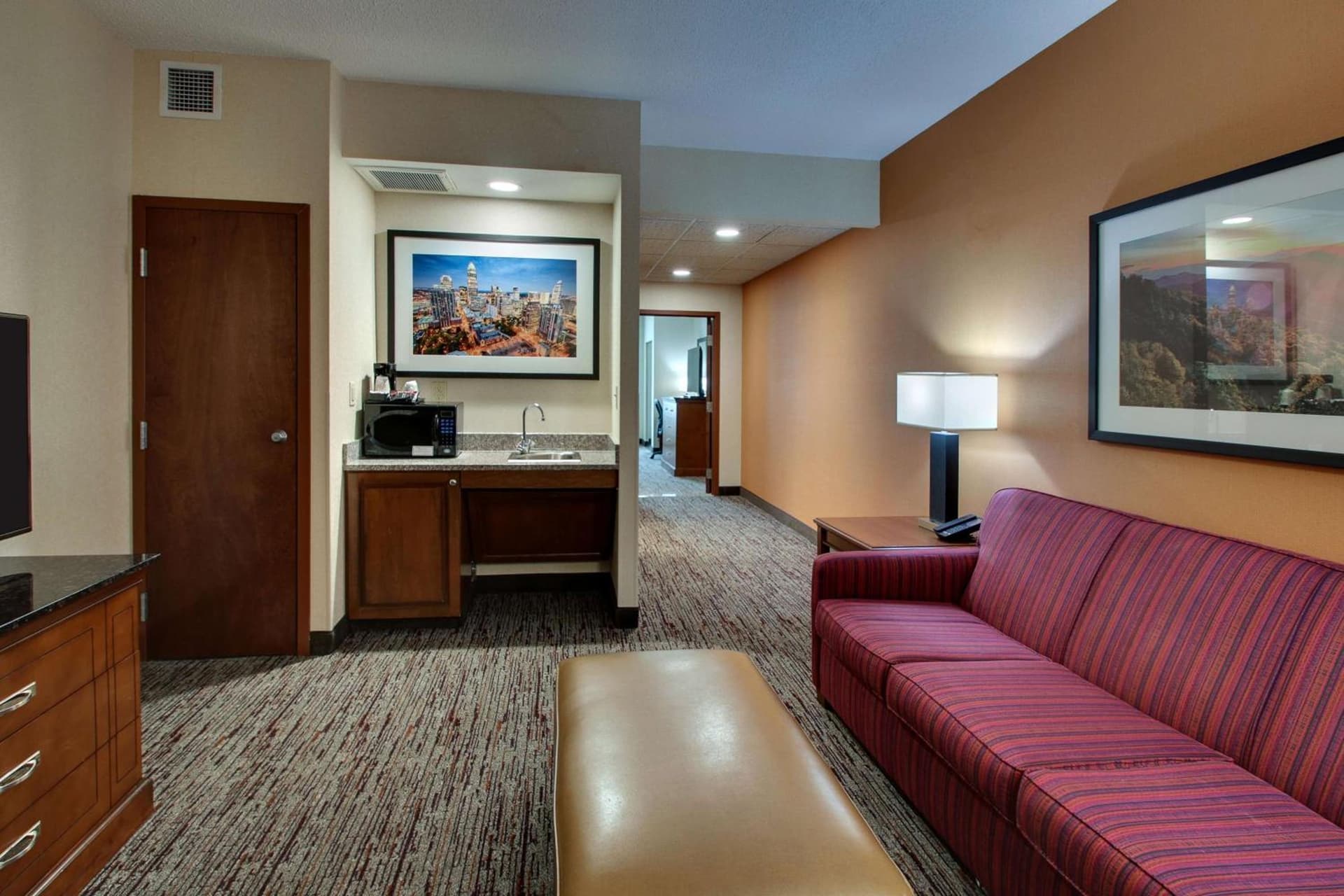 Drury Inn & Suites Charlotte Northlake gallery photo in Charlotte, NC — image 65