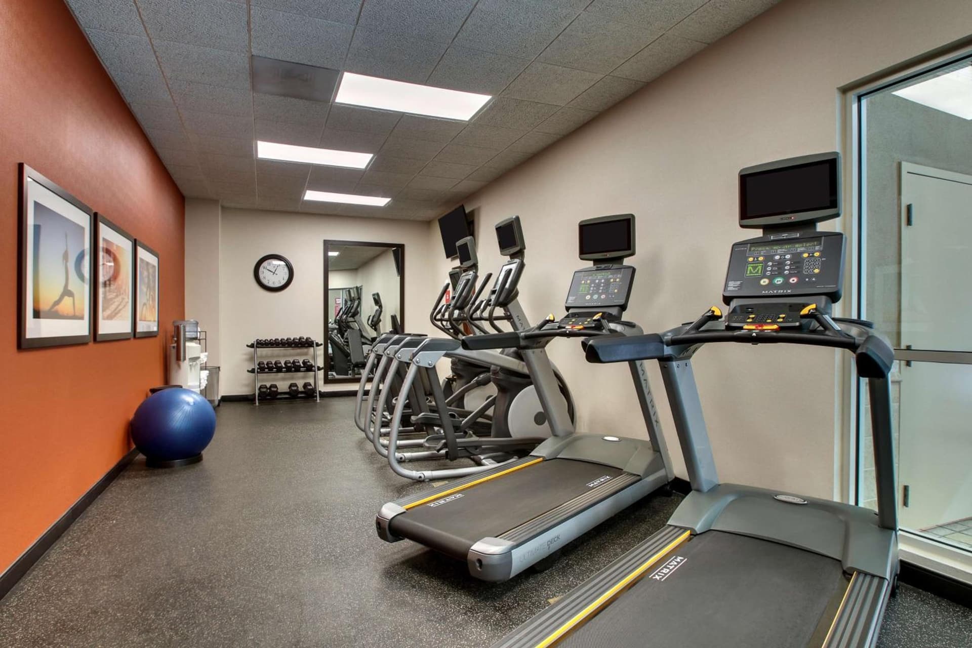 Drury Inn & Suites Charlotte Northlake gallery photo in Charlotte, NC — image 54