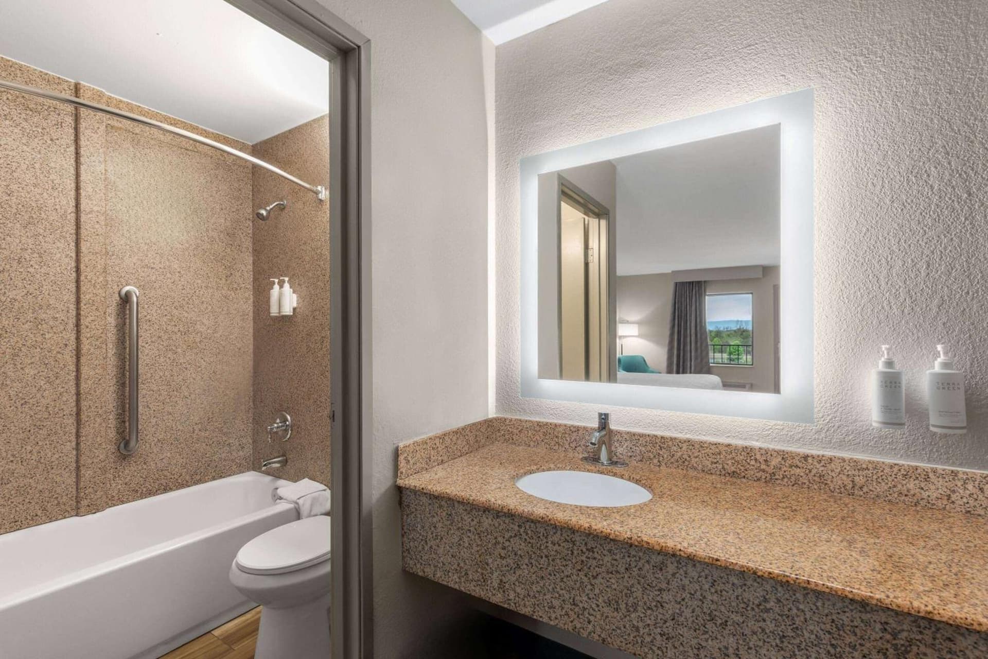 Days Inn by Wyndham Chattanooga Lookout Mountain West gallery photo in Chattanooga, TN — image 27
