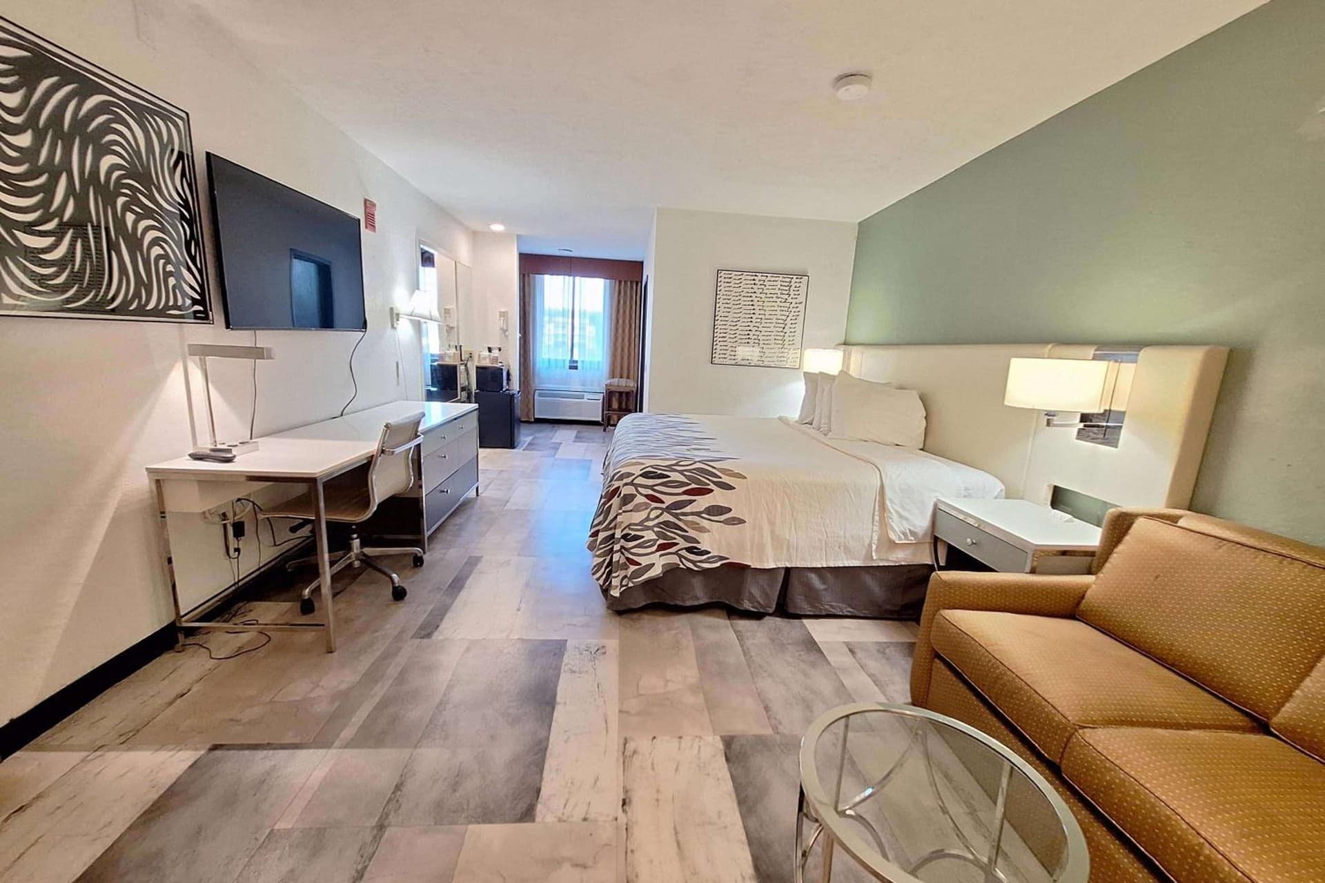 Travelodge by Wyndham Indianapolis Speedway gallery photo in Indianapolis, IN — image 44