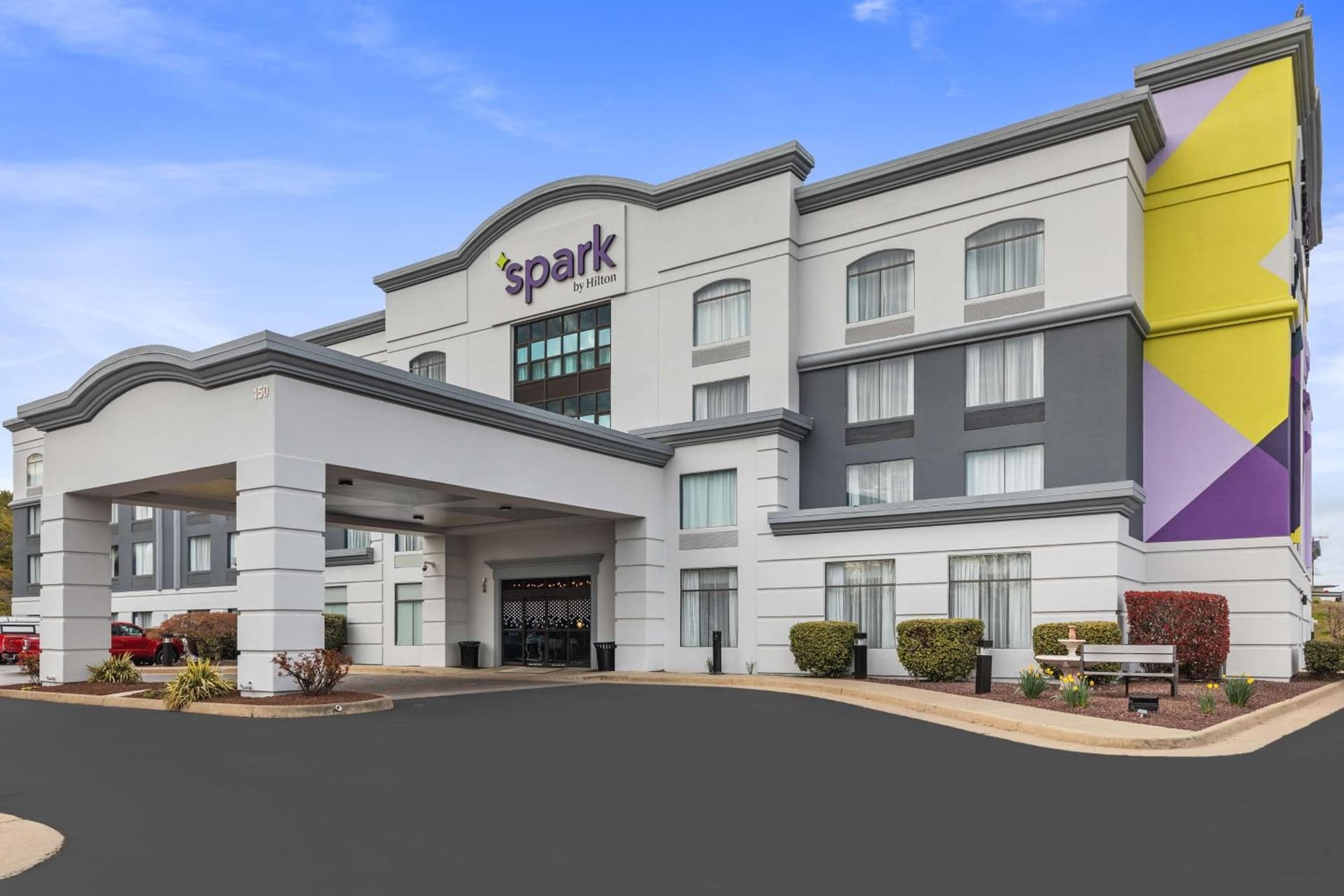 Spark By Hilton Winchester featured exterior or lobby in Winchester, VA — similar hotel