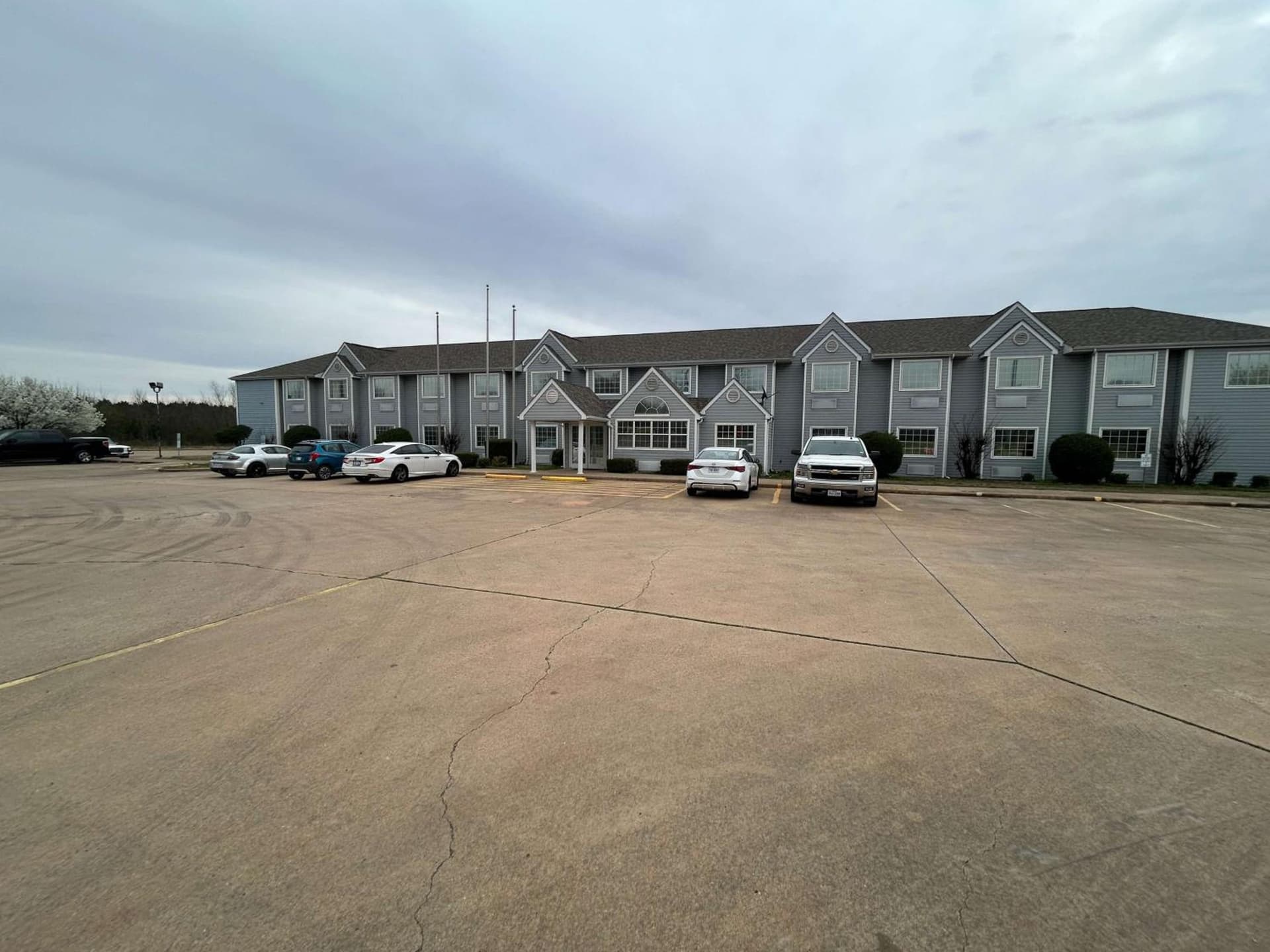 Motel 6 Idabel, OK interior in Idabel, OK — gallery photo 2