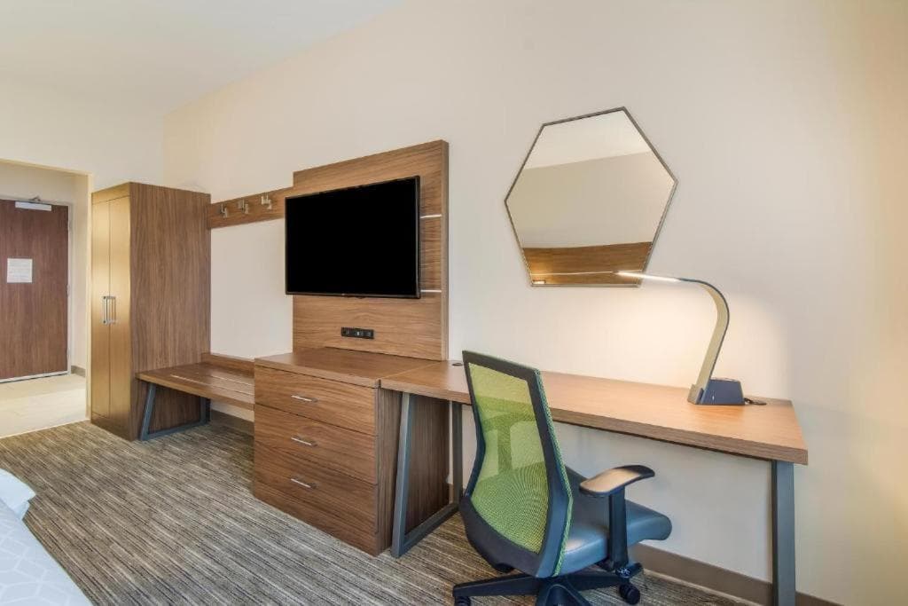 Holiday Inn Express & Suites - Asheboro by IHG property views in Asheboro, NC — gallery photo 3
