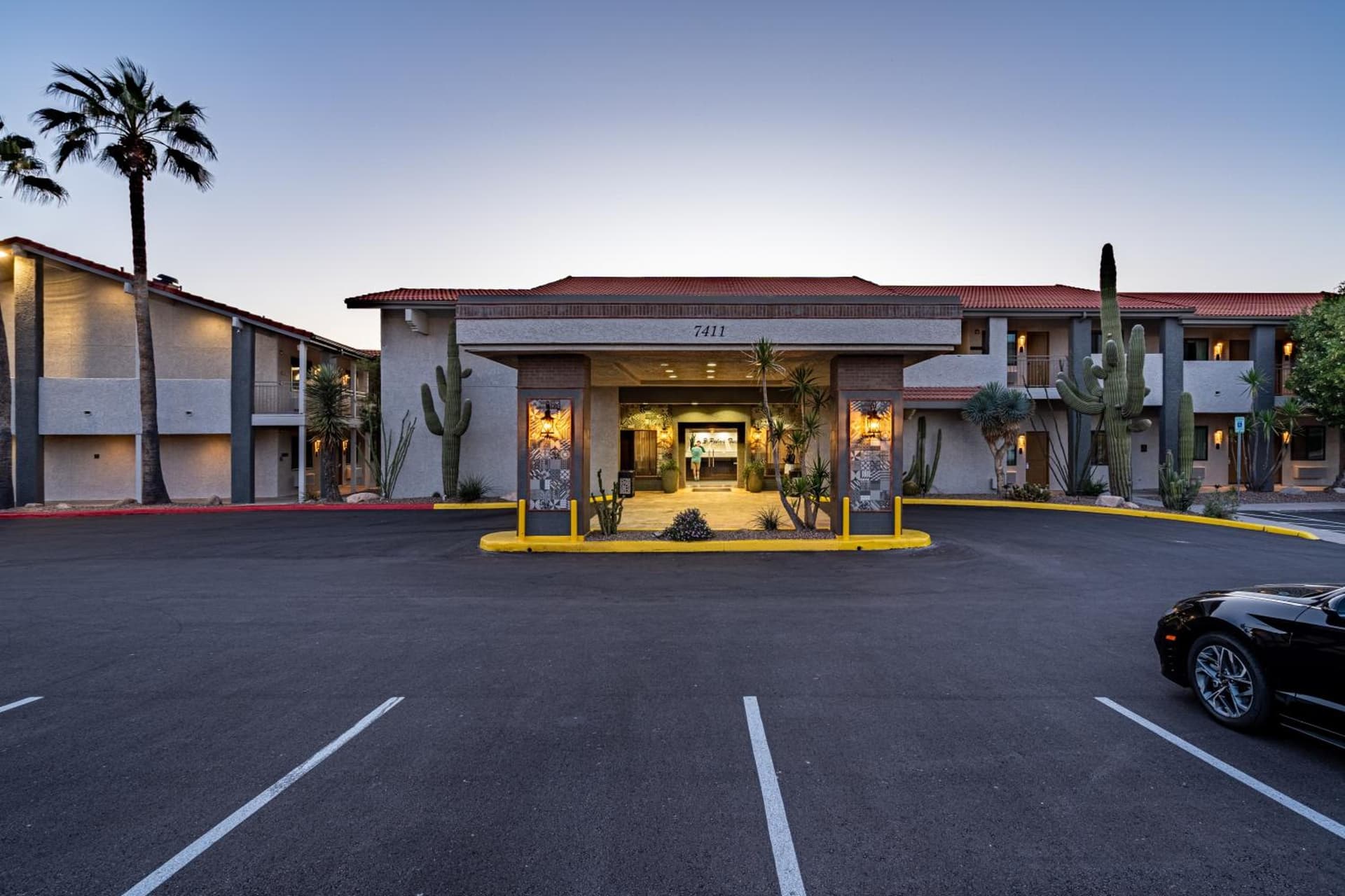 3 Palms Tucson North Foothills featured exterior or lobby in Tucson, AZ — similar hotel