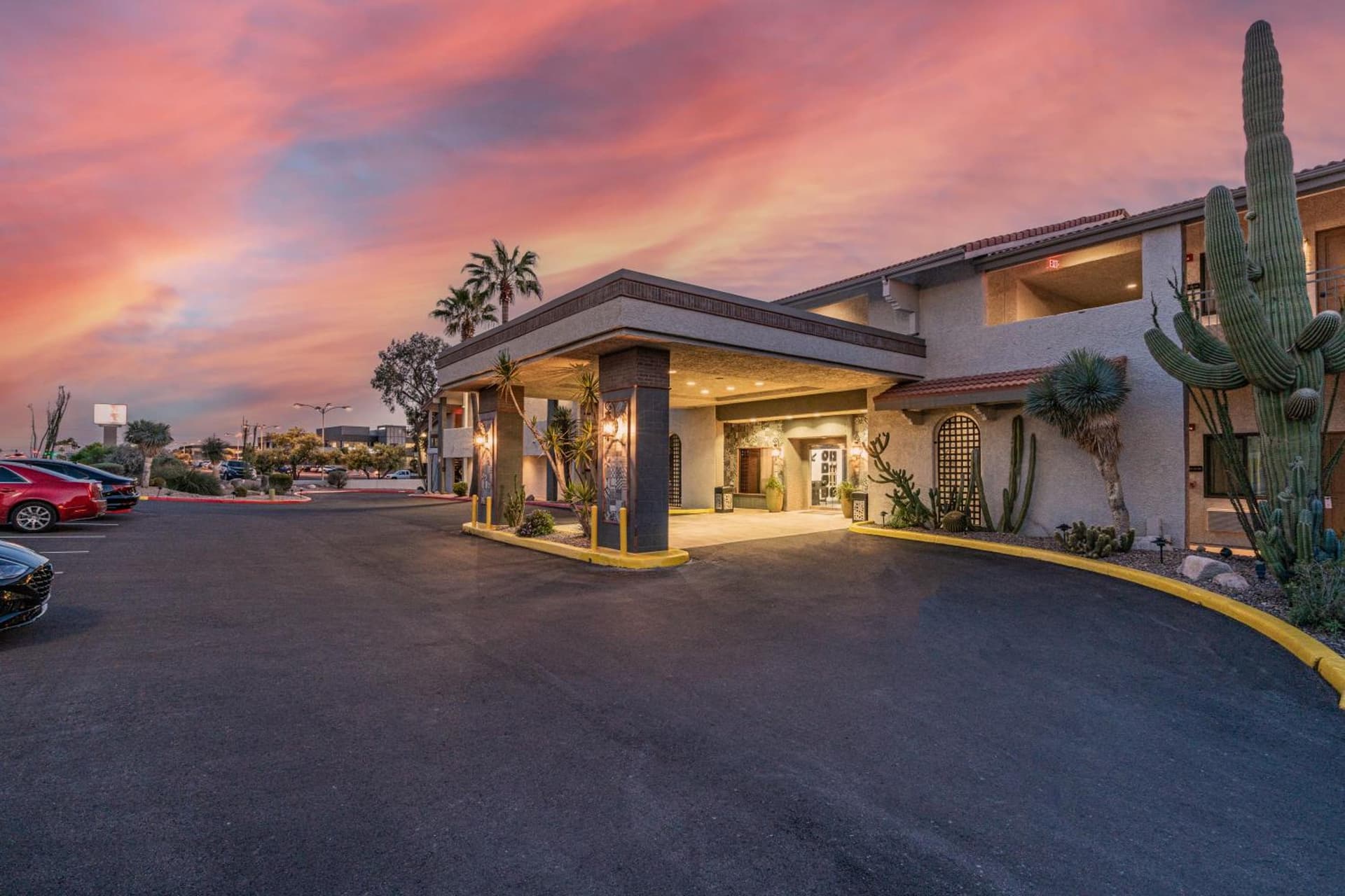 3 Palms Tucson North Foothills property views in Tucson, AZ — gallery photo 3