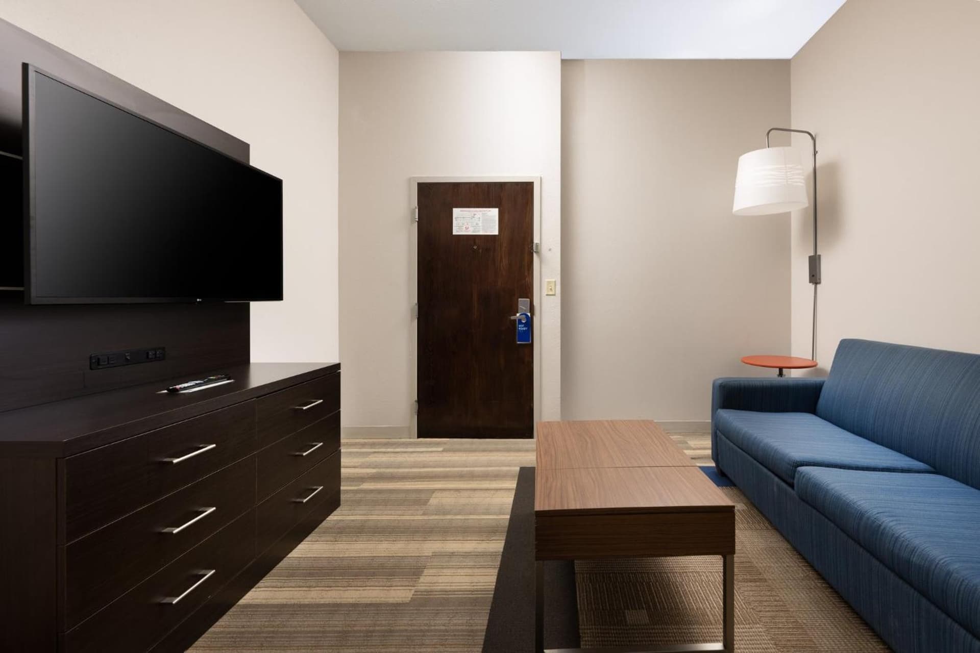 Holiday Inn Express & Suites Chattanooga-Hixson by IHG property views in Hixson, TN — gallery photo 3