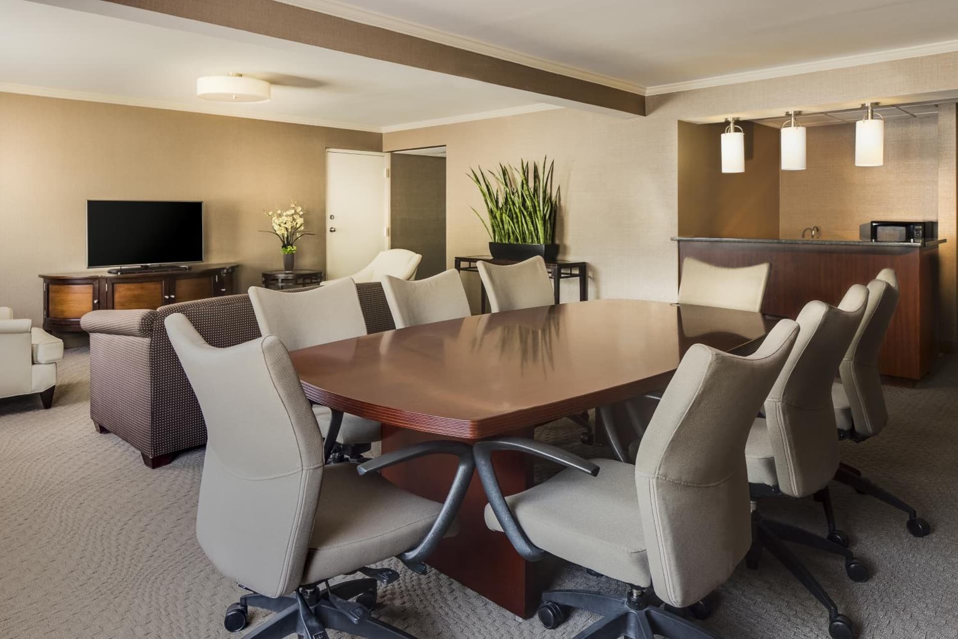 Wyndham Omaha Hotel - West Dodge gallery photo in Omaha, NE — image 45