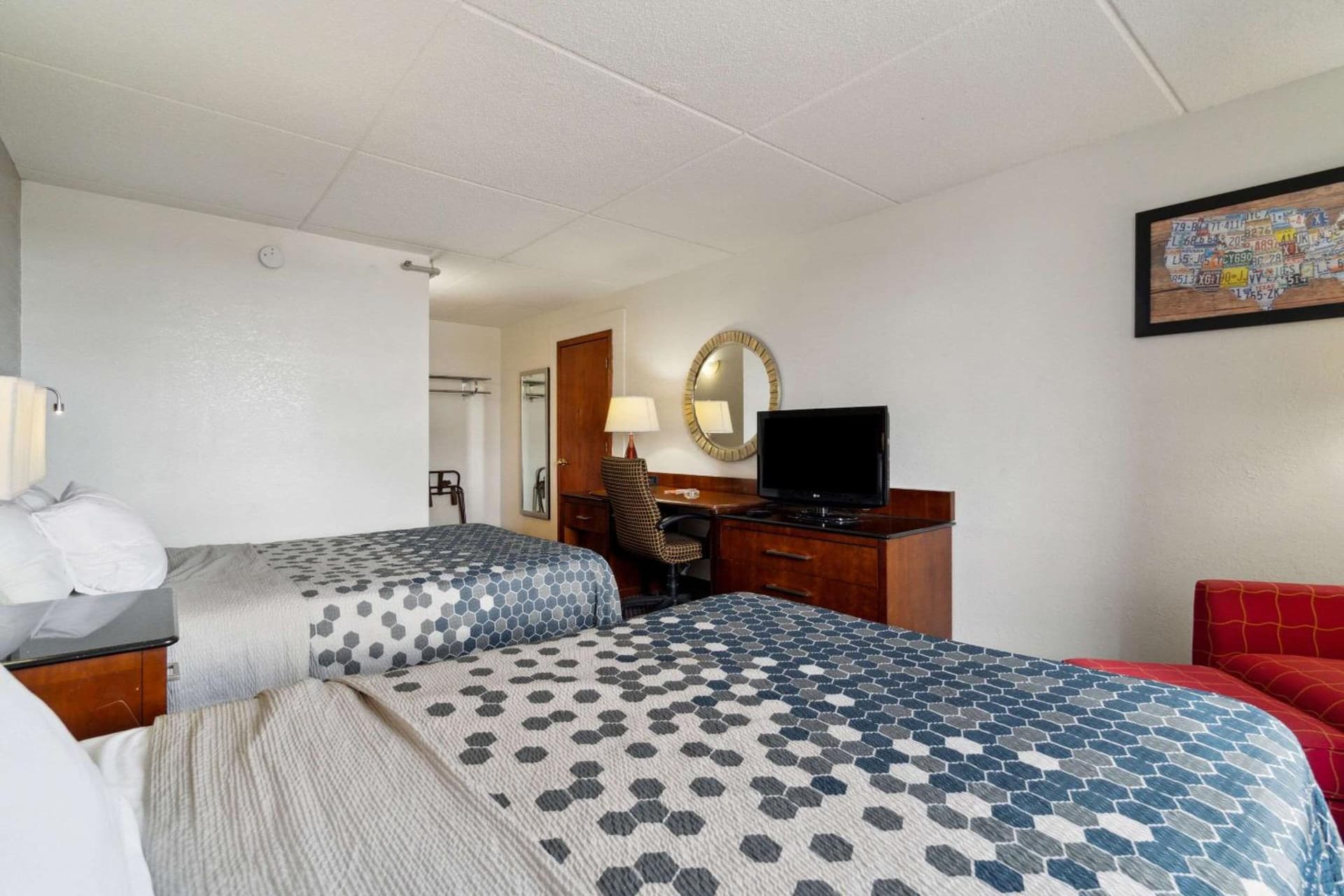 Econo Lodge Inn & Suites Waterloo Downtown gallery photo in Waterloo, IA — image 13