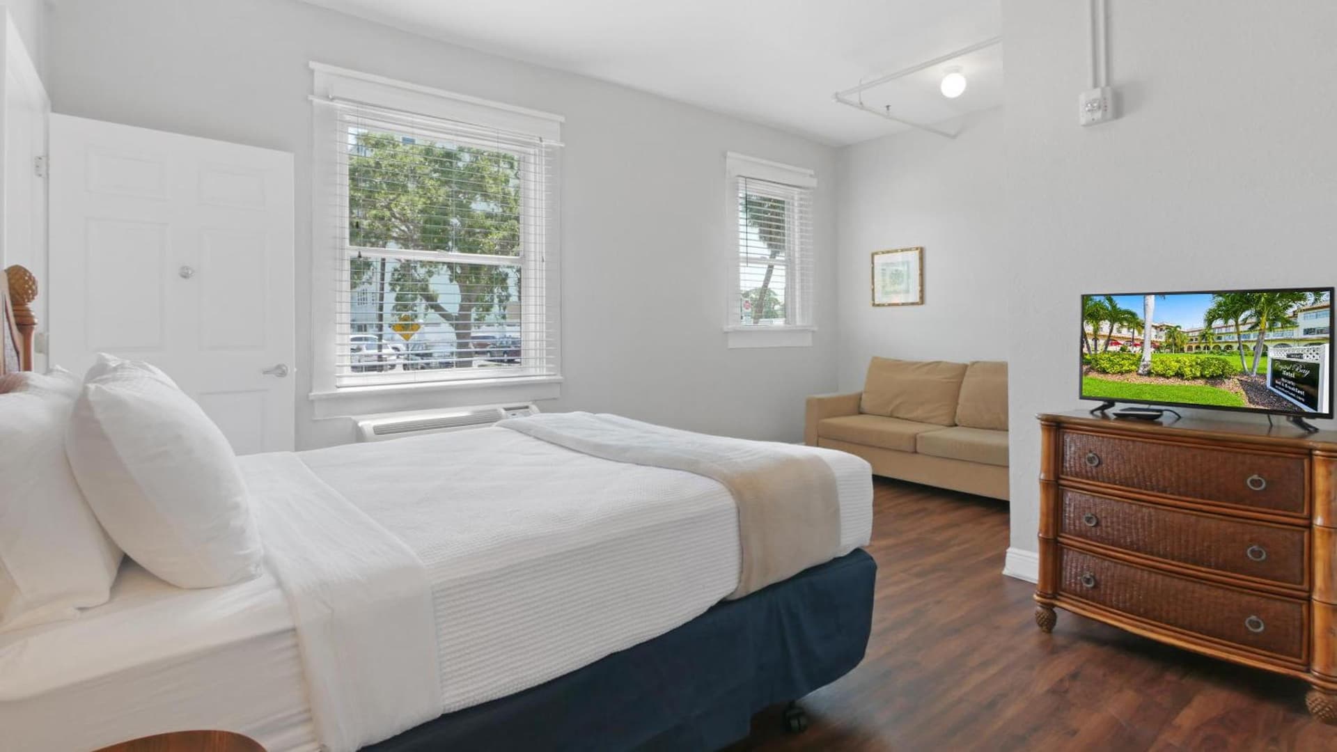 Crystal Bay Historic Hotel gallery photo in St Petersburg, FL — image 18
