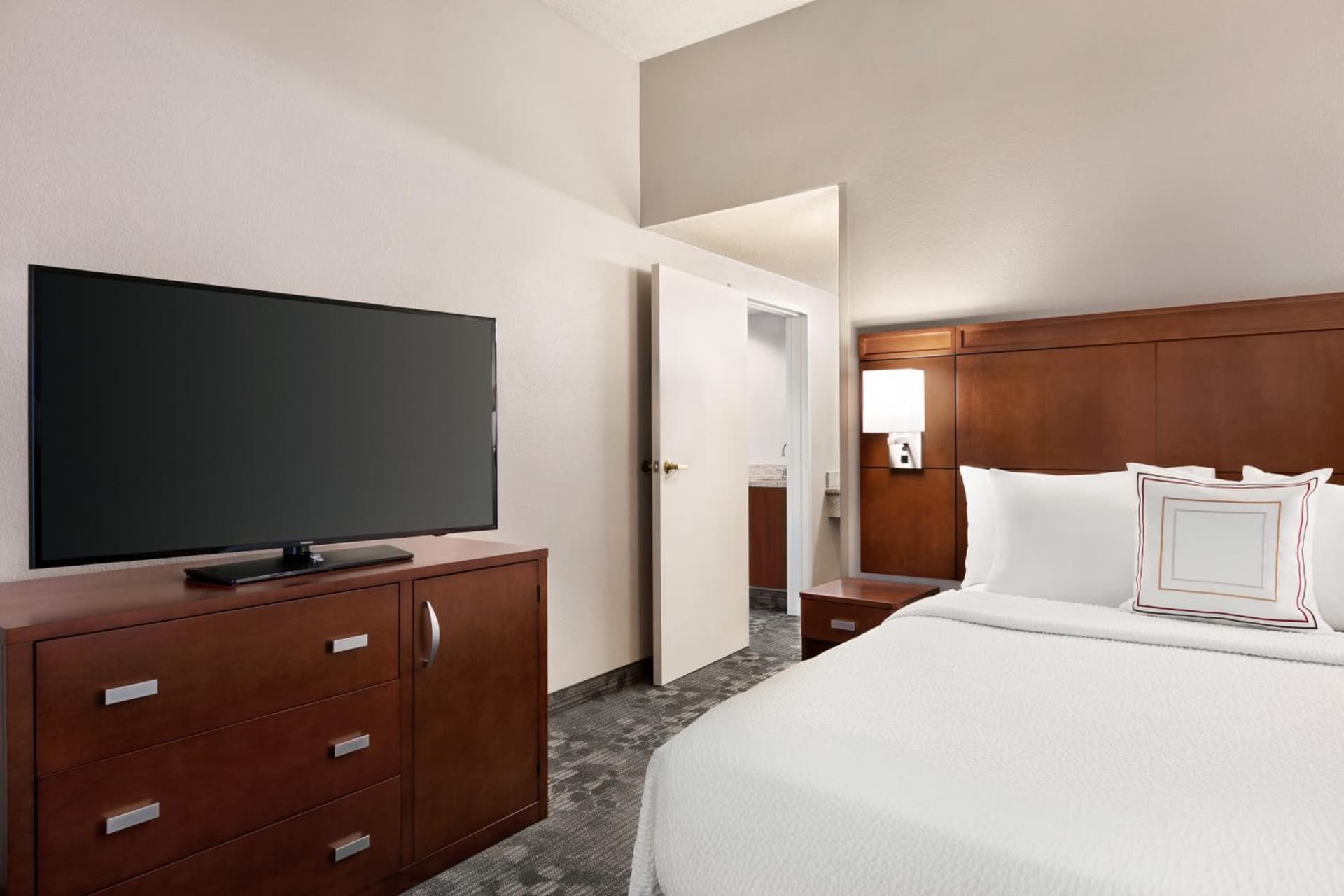 Courtyard by Marriott Tulsa Central interior in Tulsa, OK — gallery photo 2