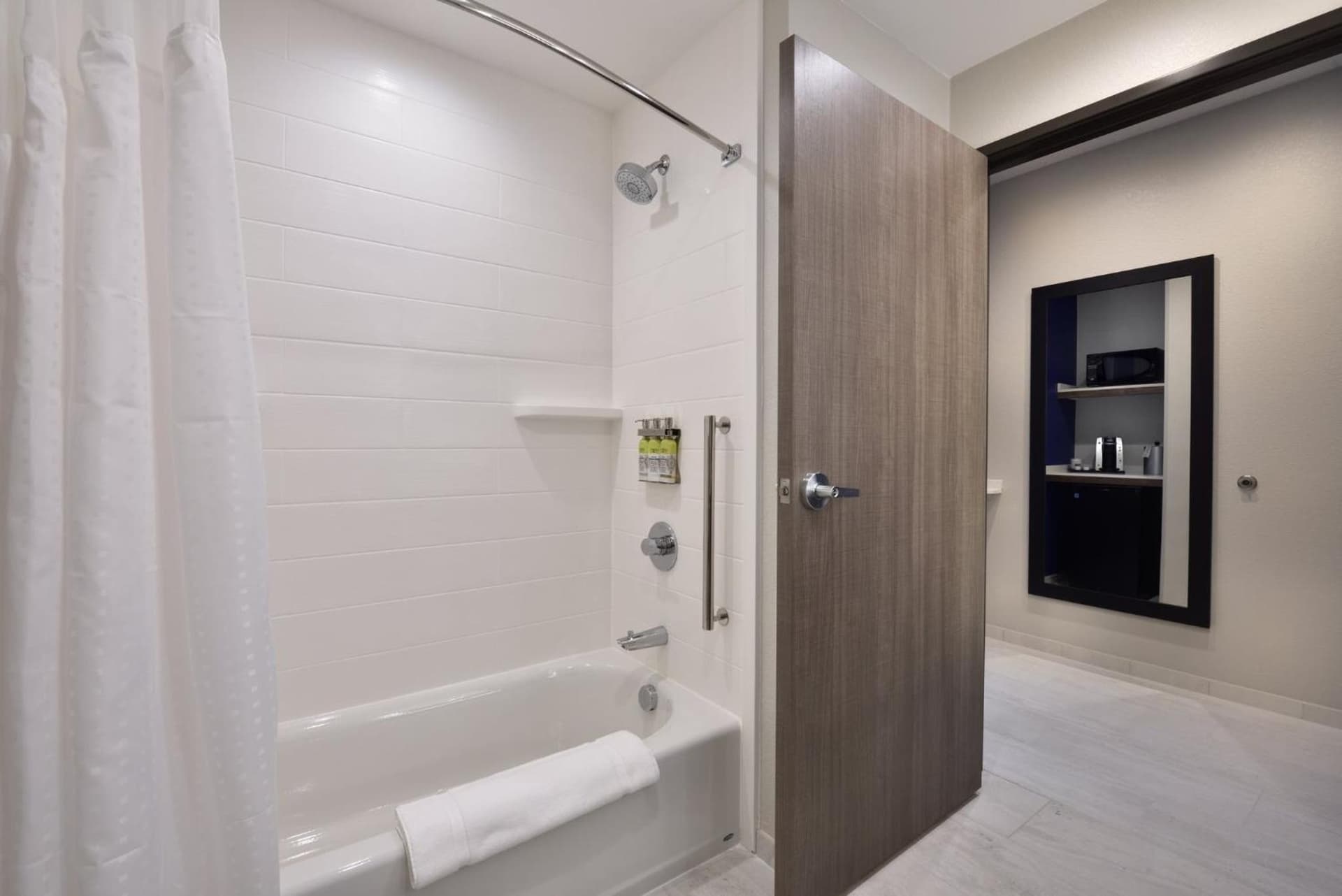 Holiday Inn Express & Suites Spring - Woodlands Area by IHG gallery photo in Spring, TX — image 8