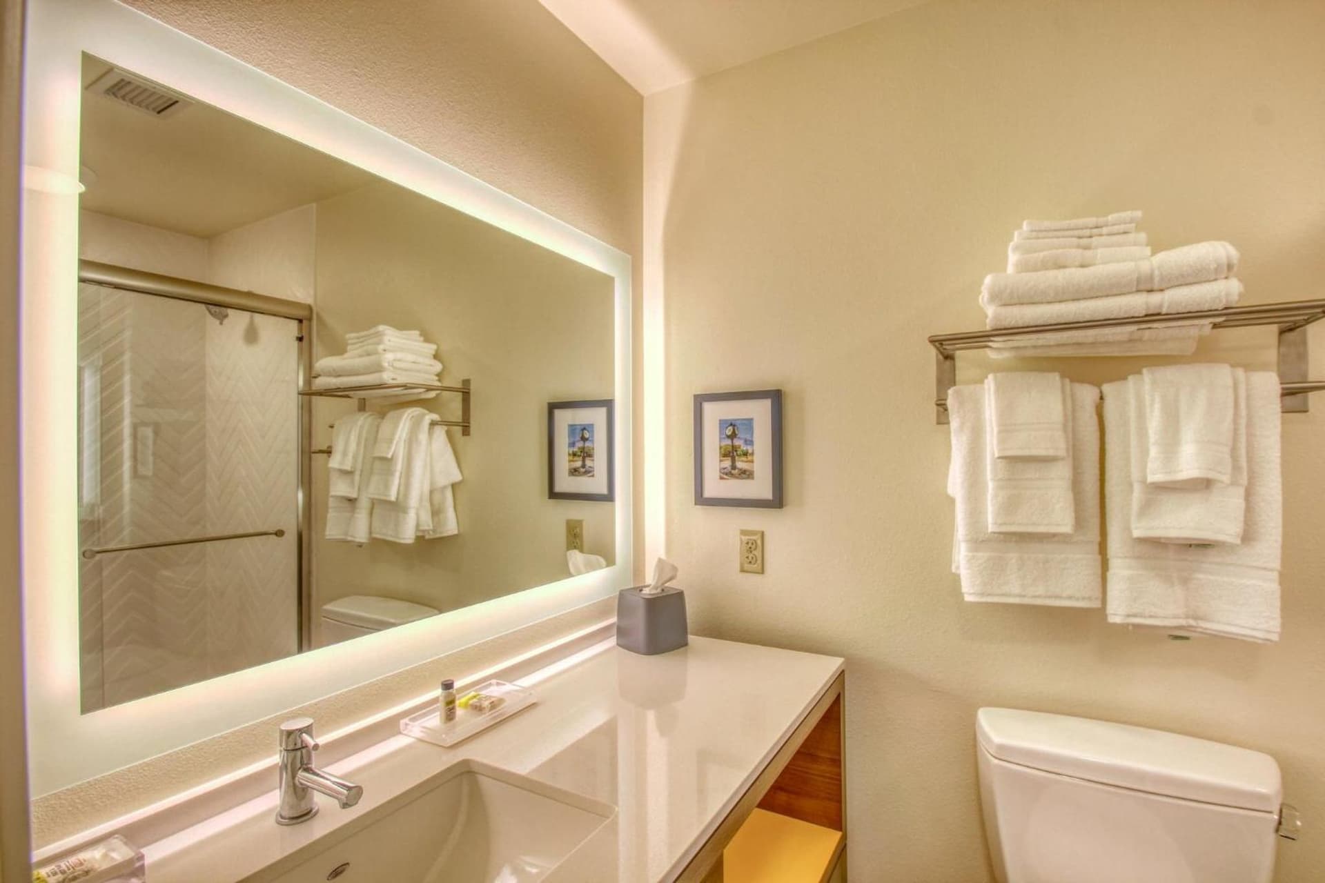 Holiday Inn - Appleton by IHG gallery photo in Appleton, WI — image 15