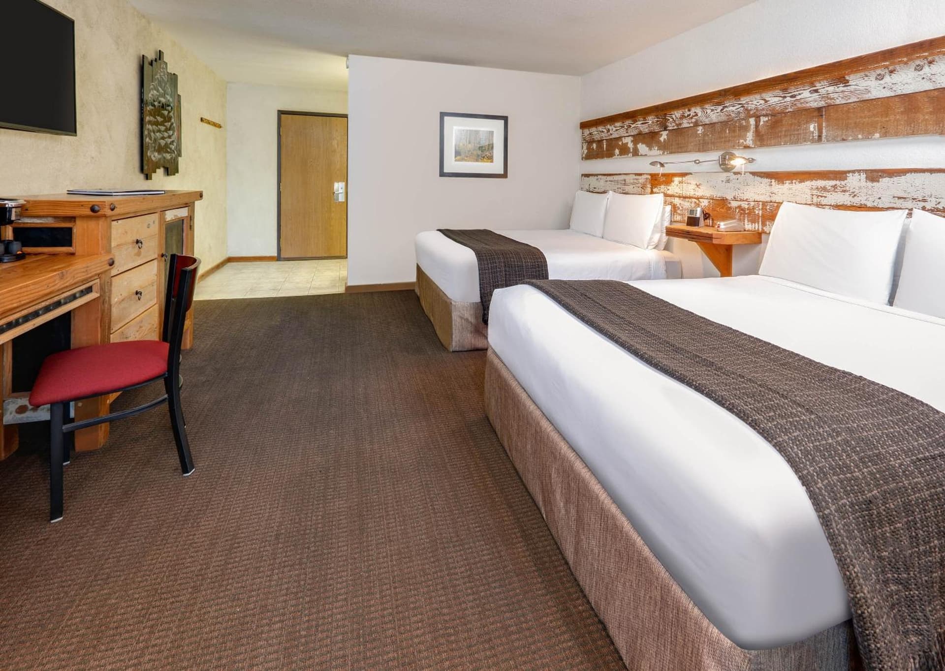 Holiday Inn Express South Lake Tahoe property views in South Lake Tahoe, CA — gallery photo 3