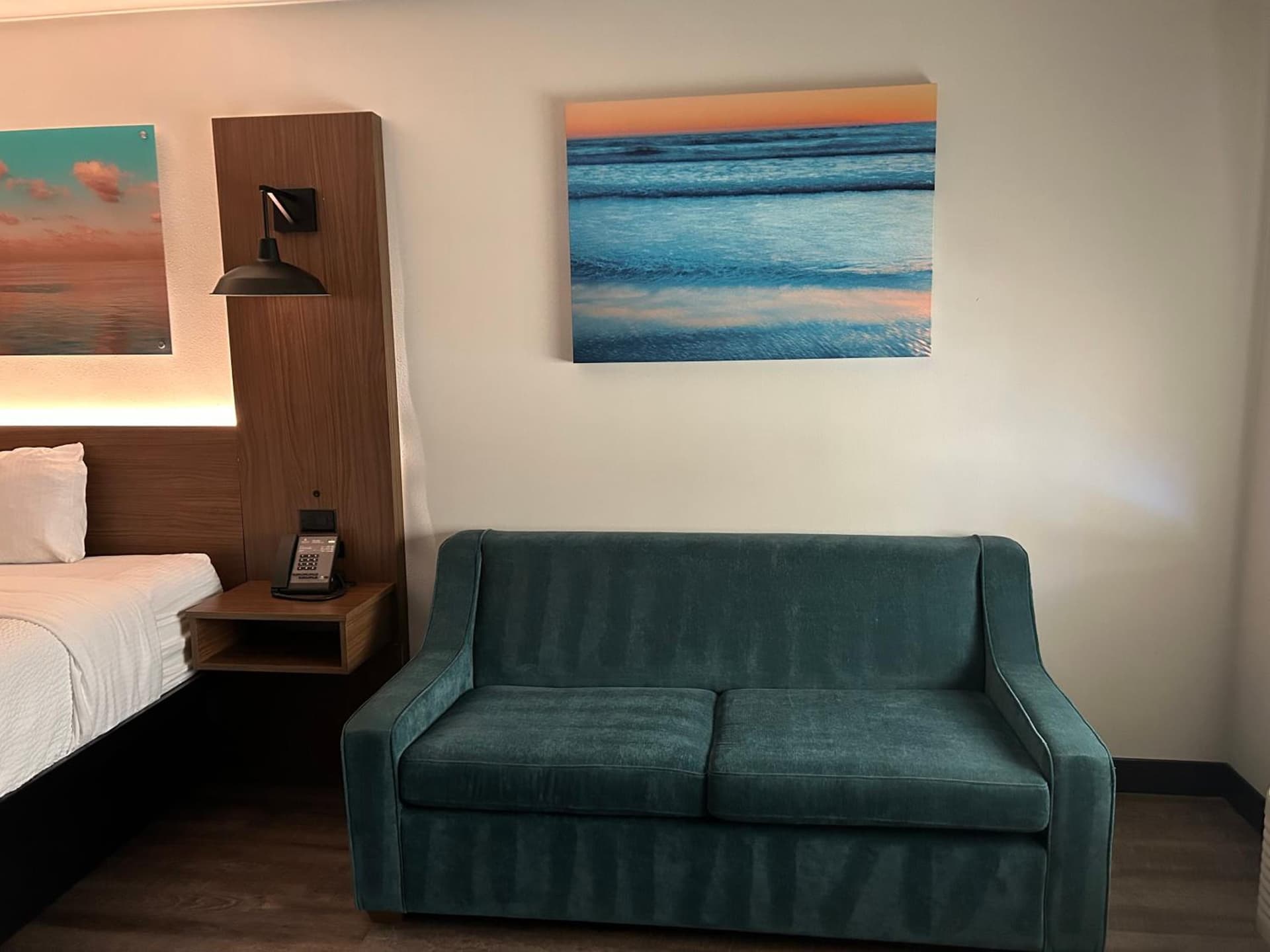 La Quinta Inn by Wyndham San Diego - Miramar interior in Sabre Springs, CA — gallery photo 2