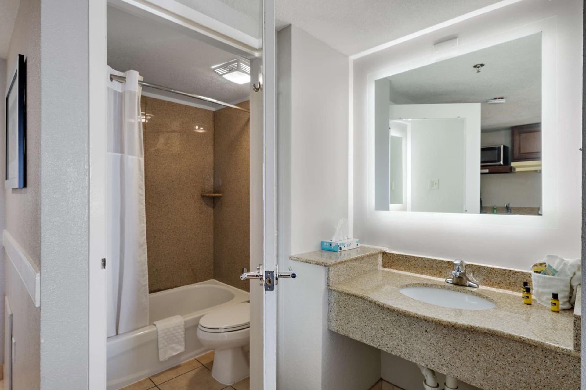 Best Western Plus Chesapeake Bay-Norfolk gallery photo in Norfolk, VA — image 25