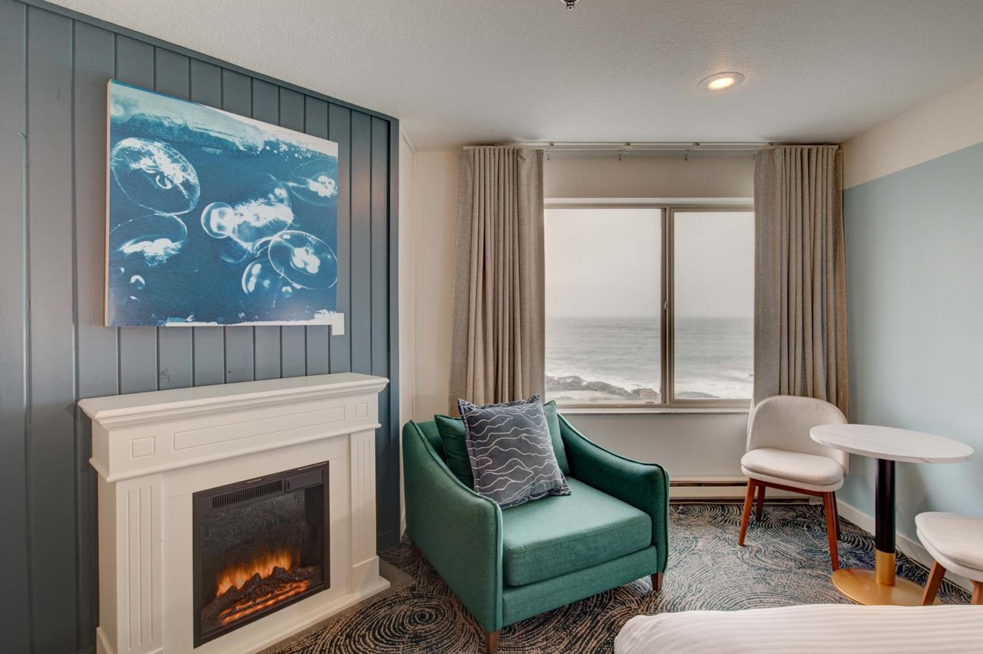 Adobe Resort property views in Yachats, OR — gallery photo 3