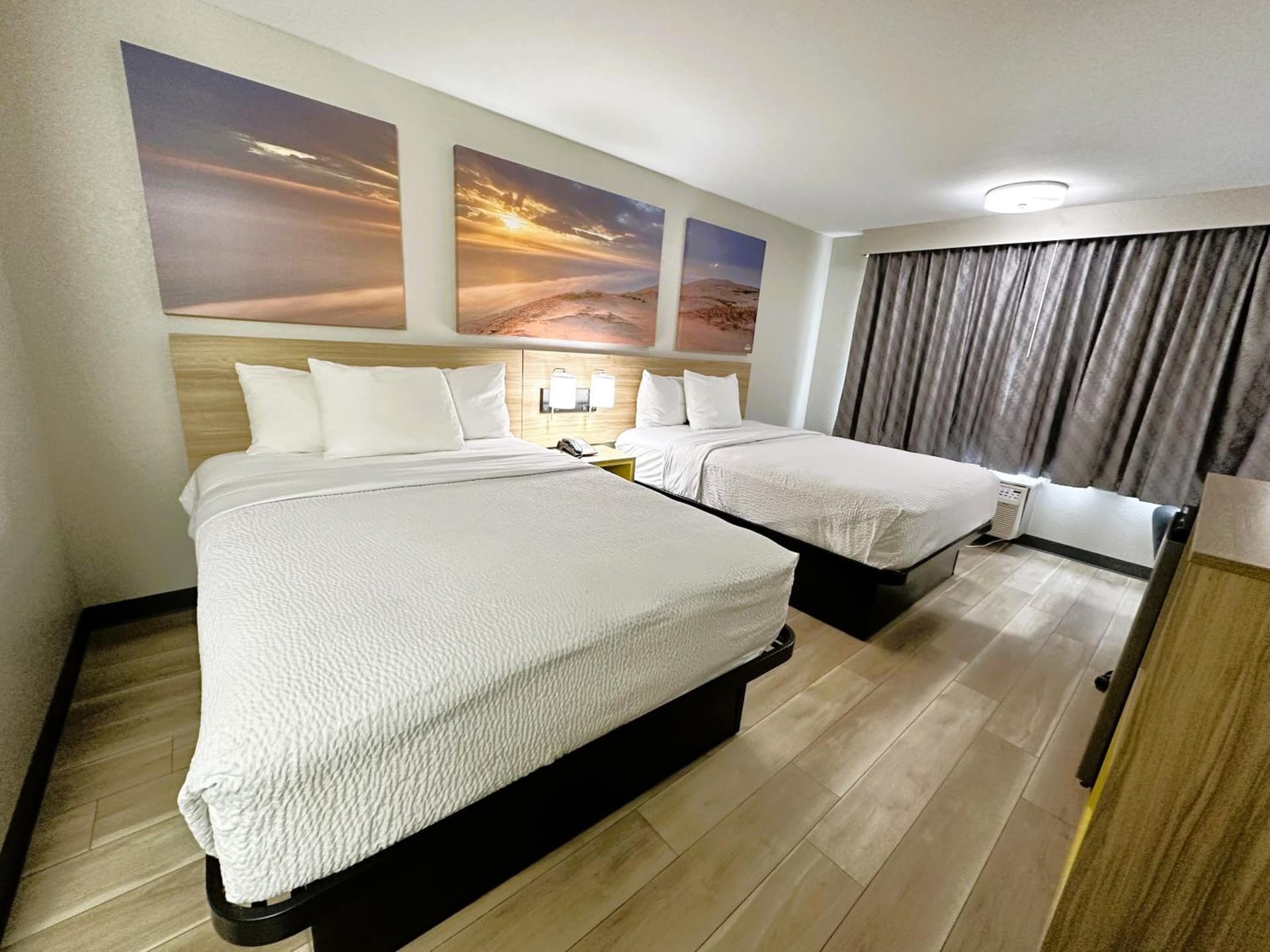 Days Inn by Wyndham Holland gallery photo in Holland, MI — image 23