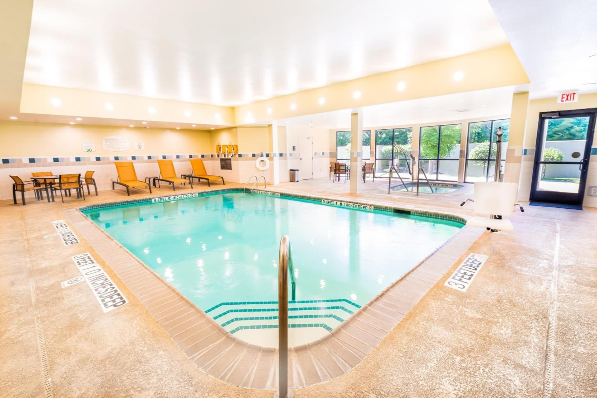 Courtyard by Marriott Kingston gallery photo in Kingston, NY — image 20